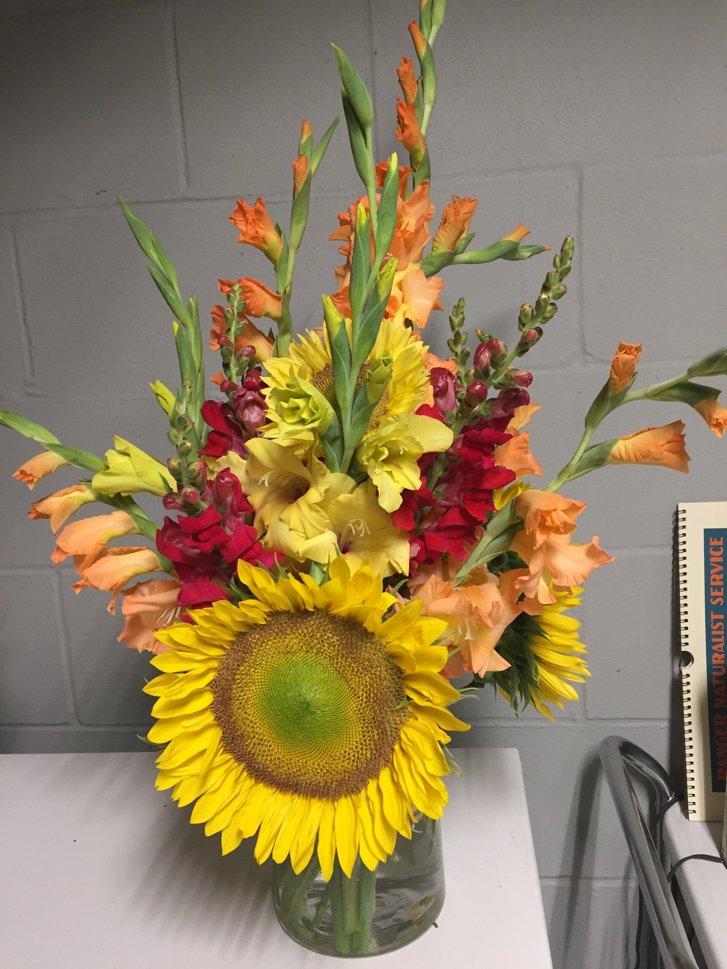 Sunflower and gladiolus bouquet