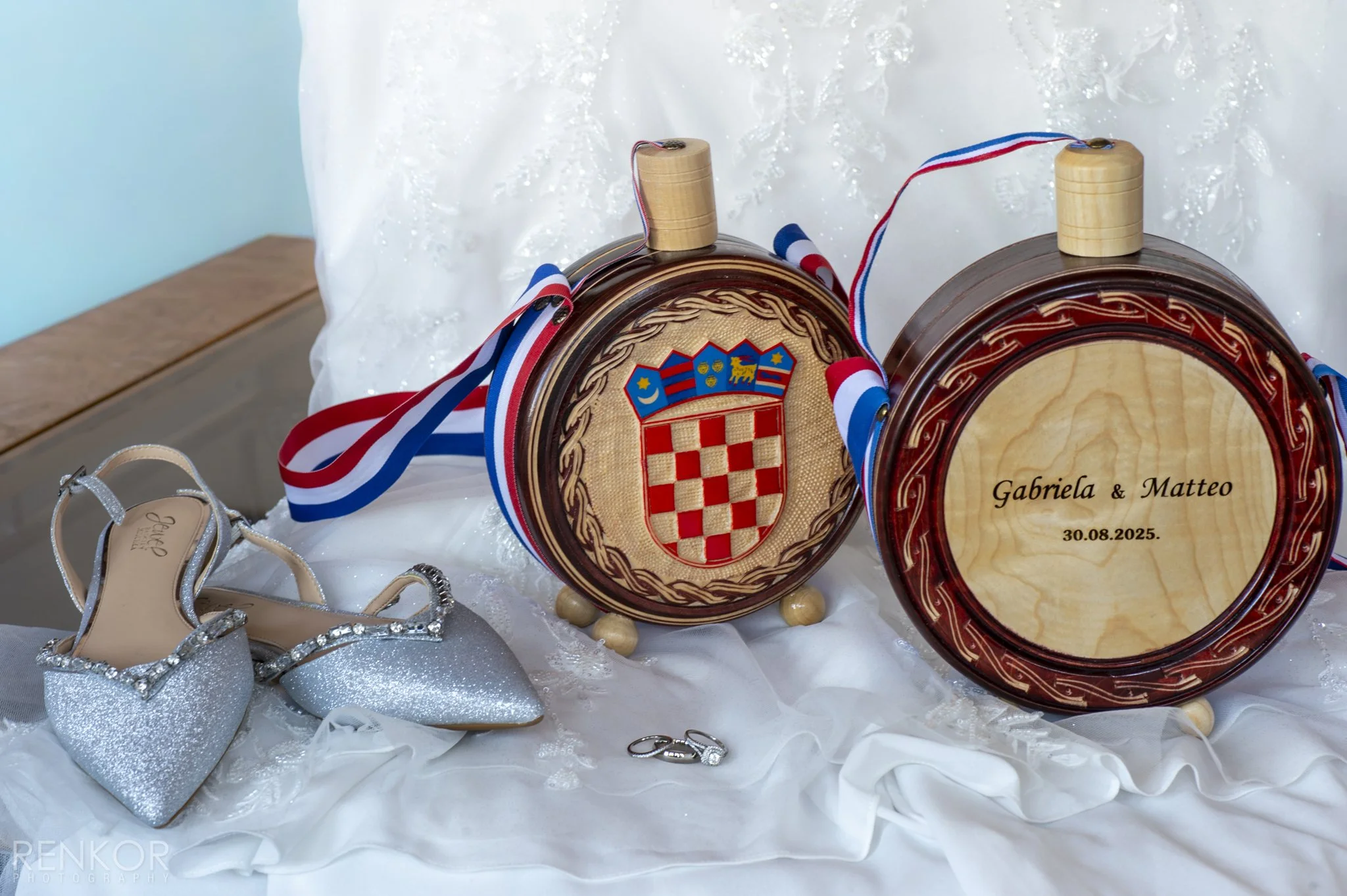 Gabi Matteo, Wedding Sneak Peek 003-web.jpg