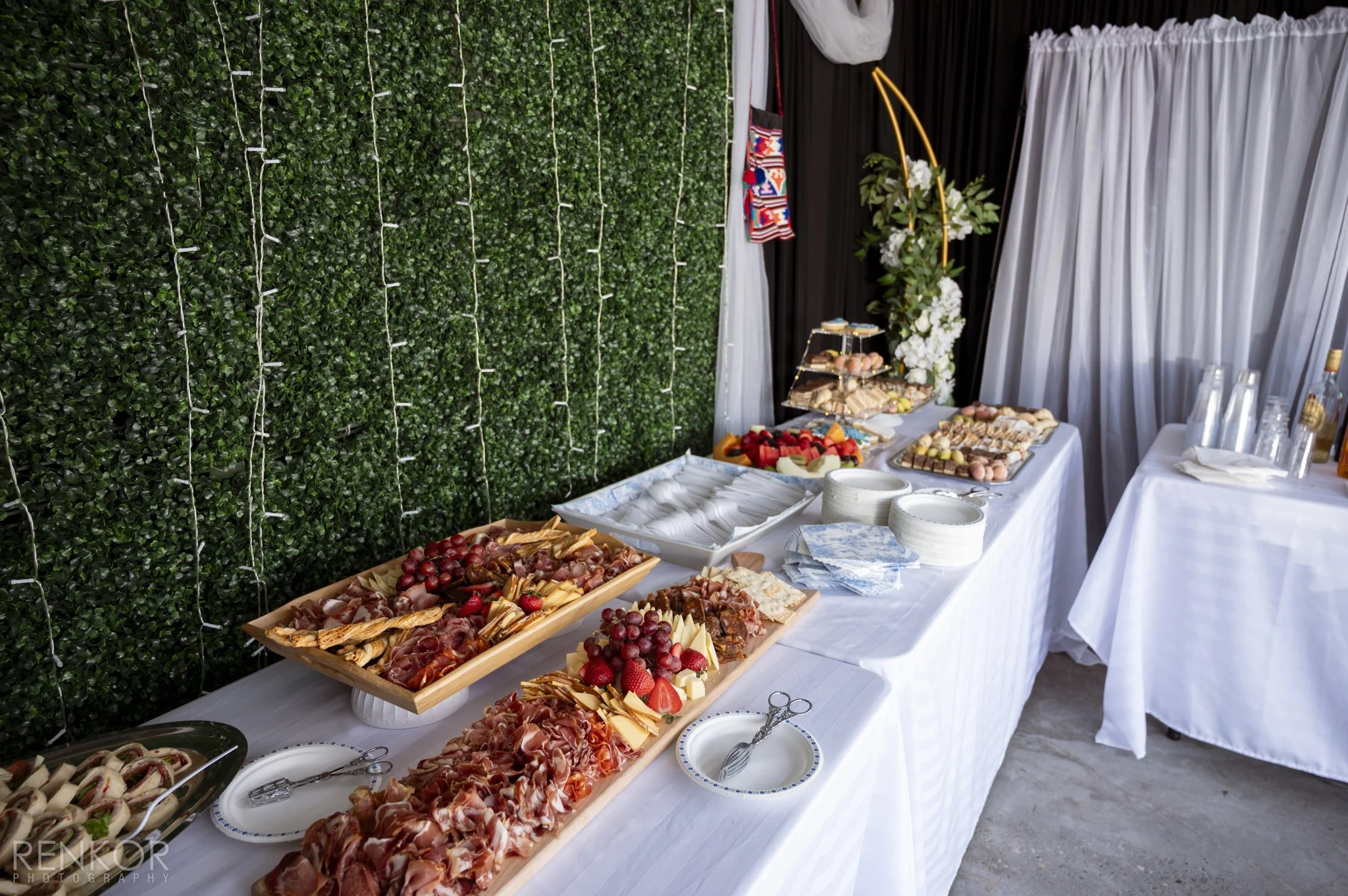 Gabi Matteo, Wedding Sneak Peek 022-web.jpg