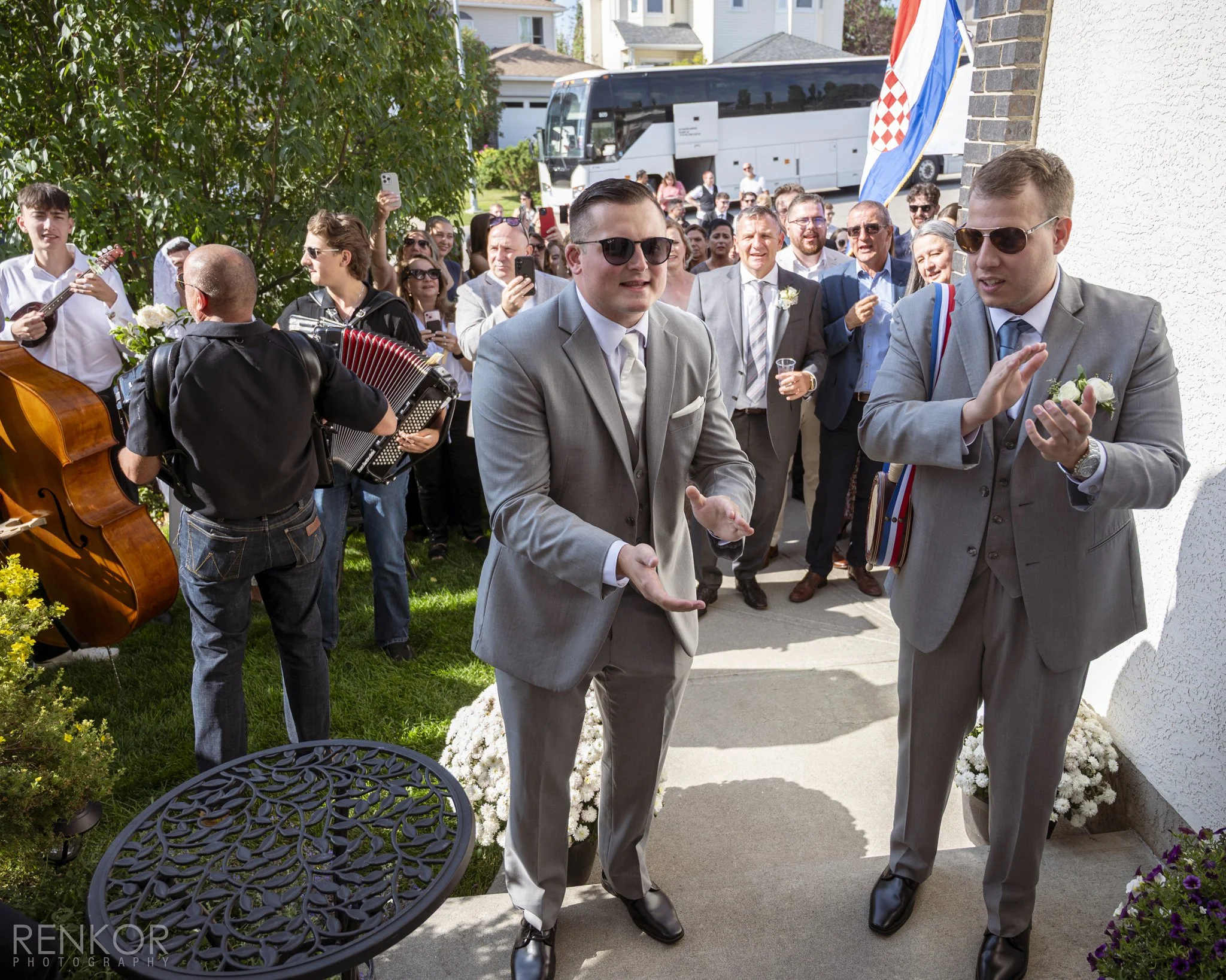 Gabi Matteo, Wedding Sneak Peek 048-PS-web.jpg