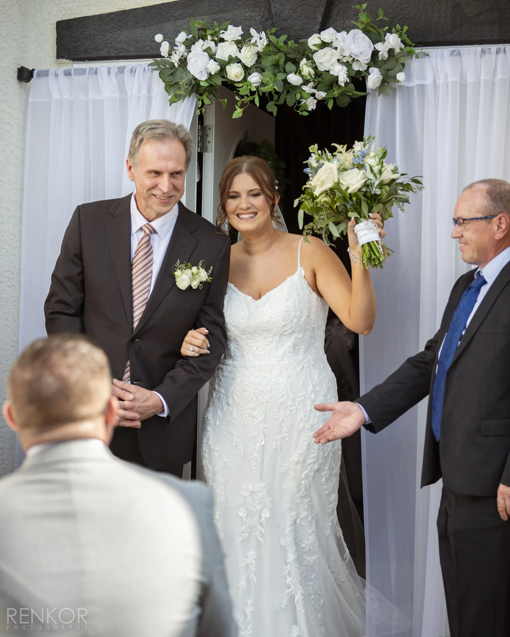 Gabi Matteo, Wedding Sneak Peek 049-web.jpg
