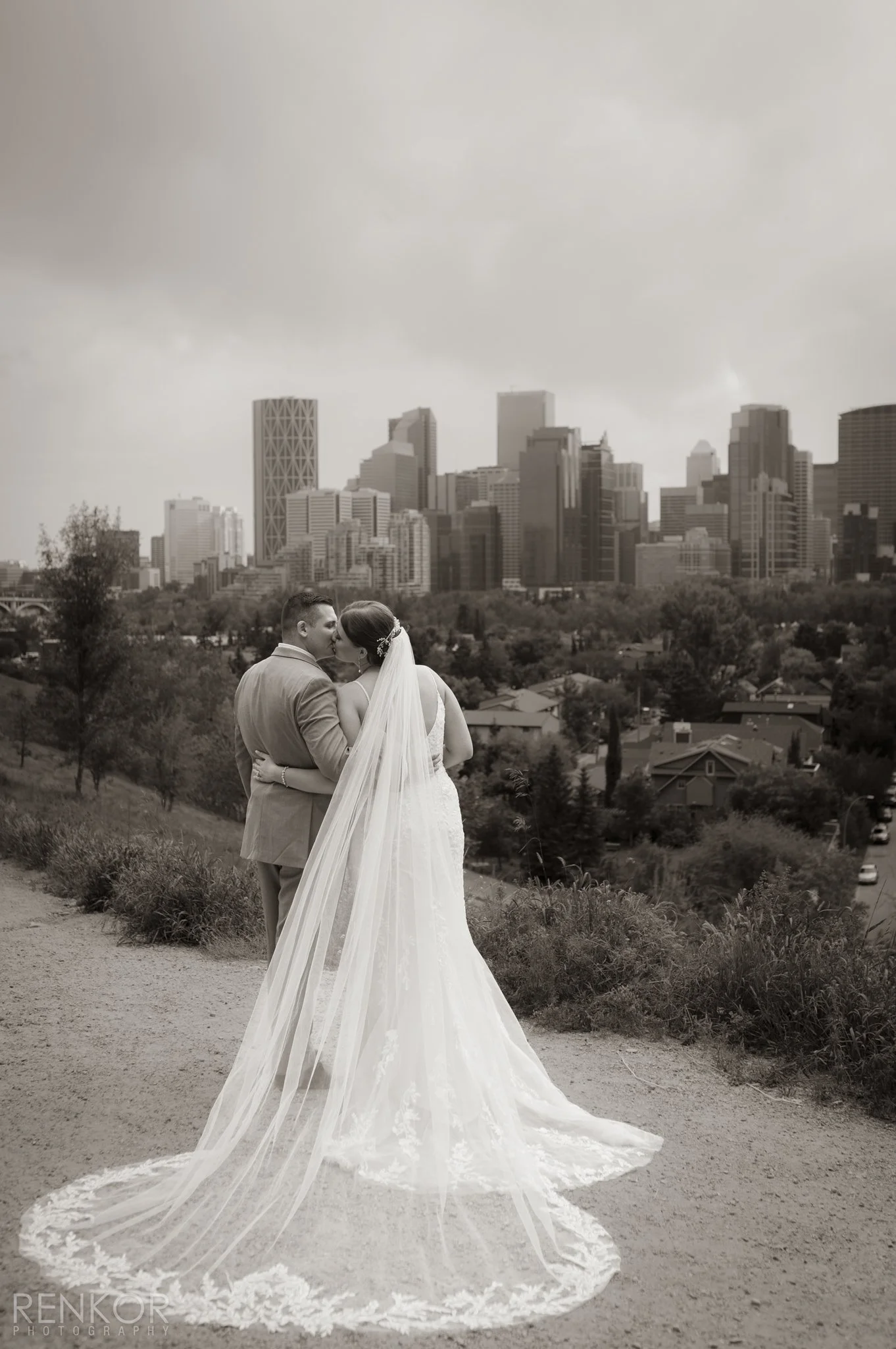 Gabi Matteo, Wedding Sneak Peek 092-web.jpg