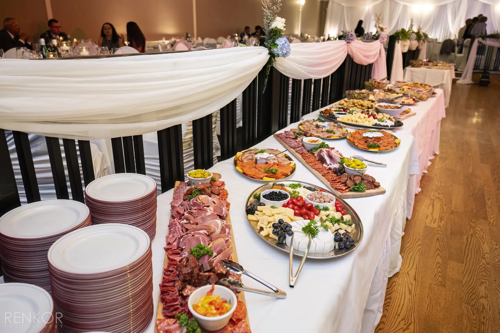 Gabi Matteo, Wedding Sneak Peek 098-DN-web.jpg
