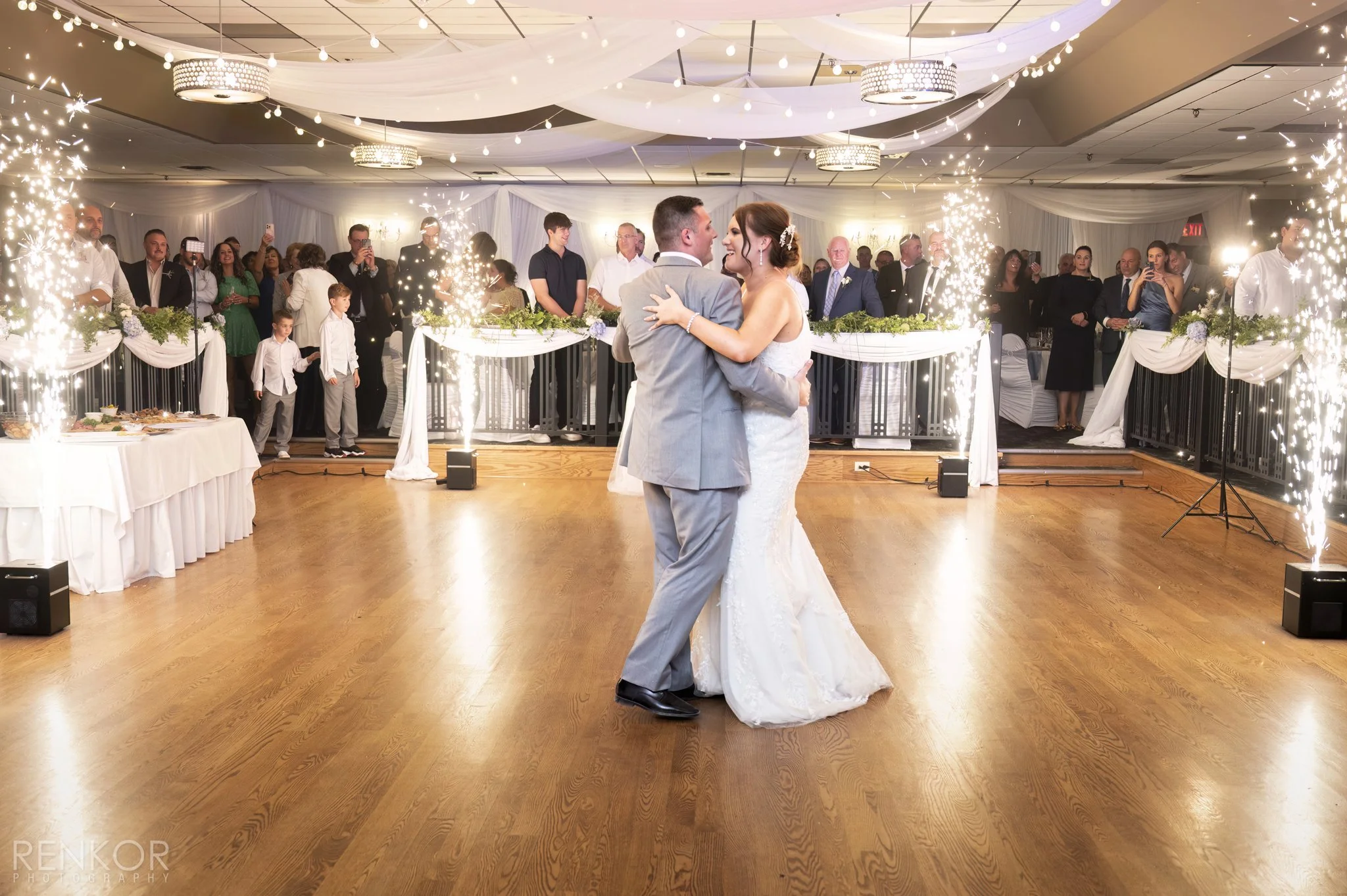 Gabi Matteo, Wedding Sneak Peek 128-DN-web.jpg