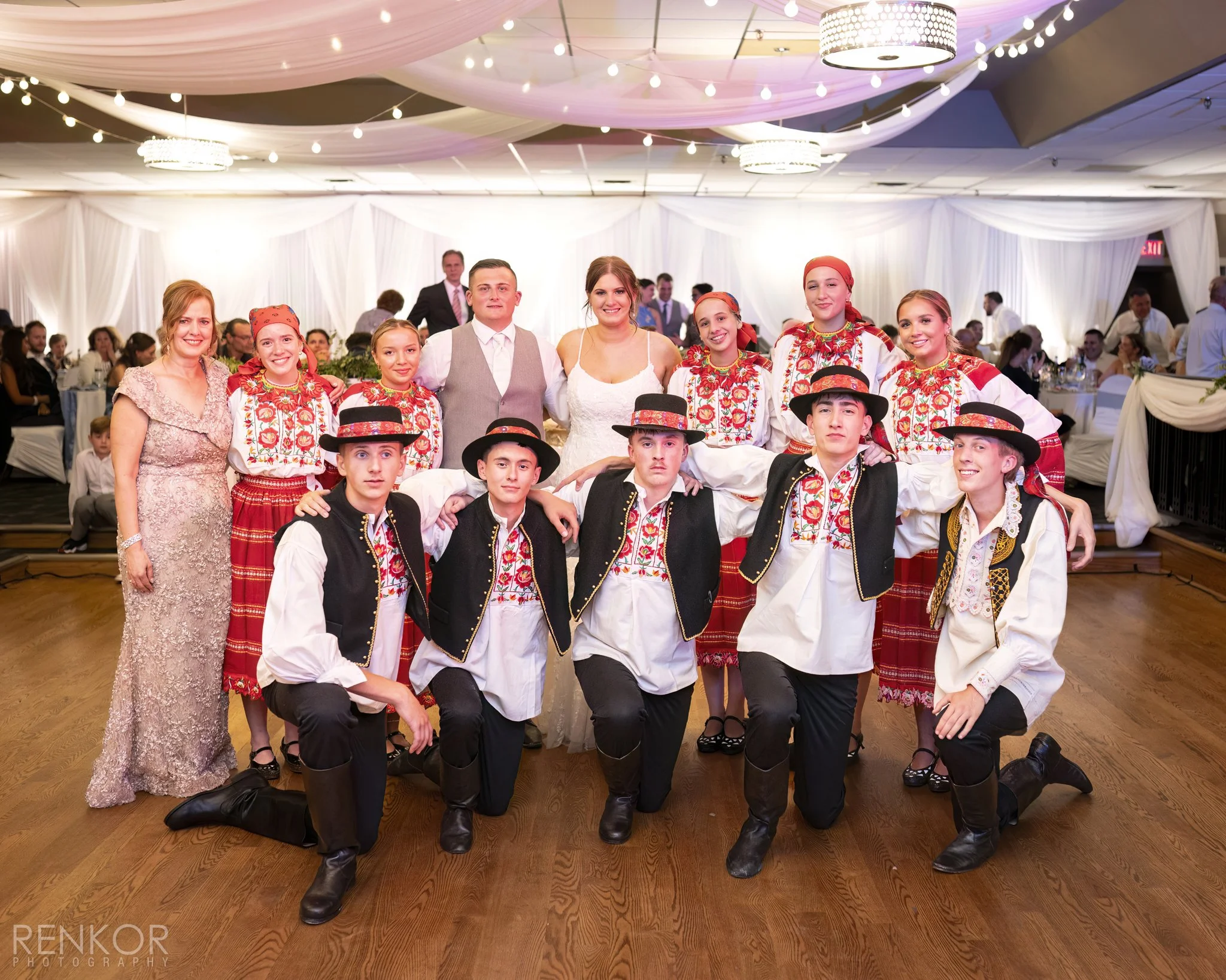 Gabi Matteo, Wedding Sneak Peek 173-DN-web.jpg