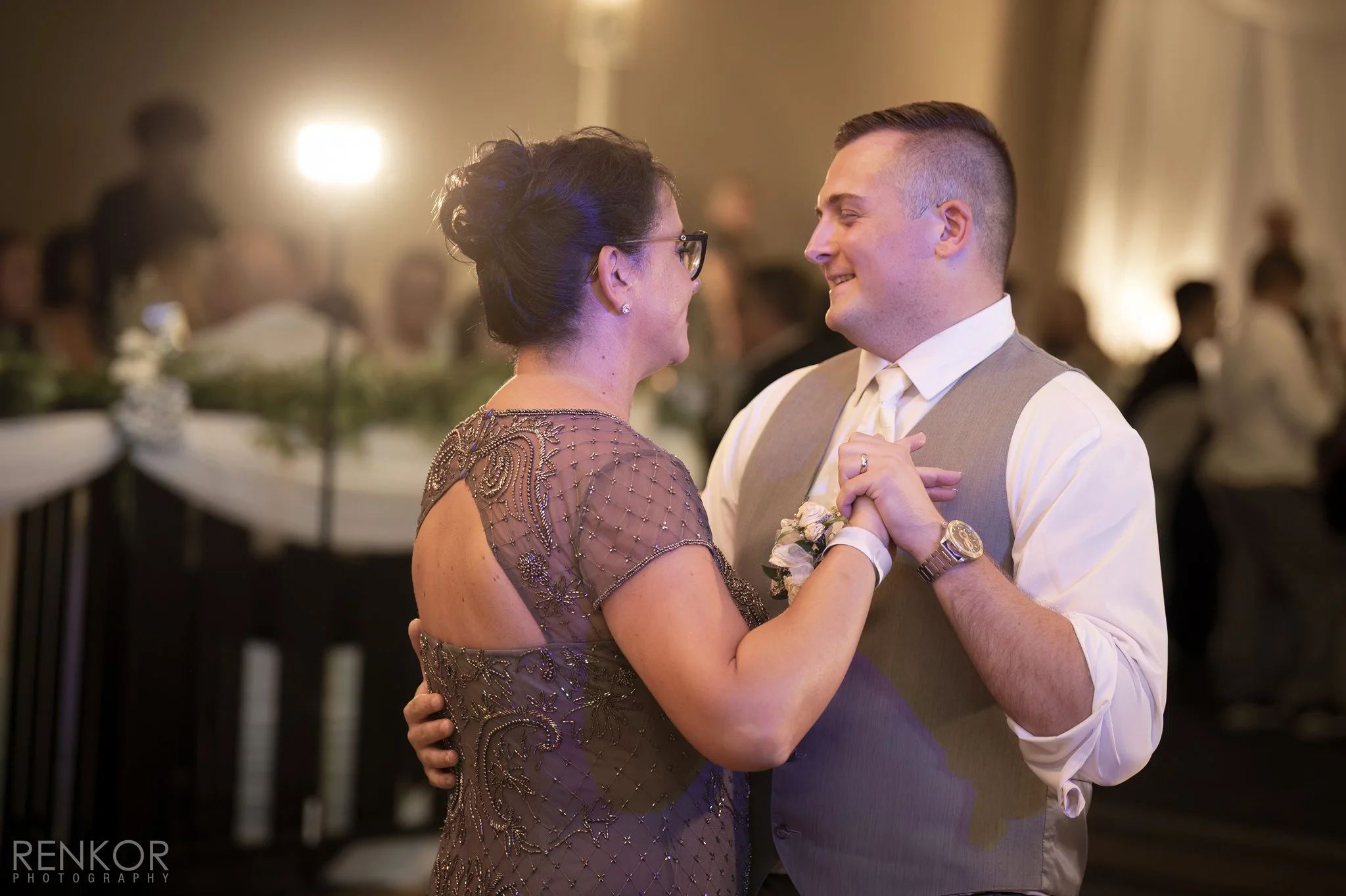 Gabi Matteo, Wedding Sneak Peek 176-DN-web.jpg
