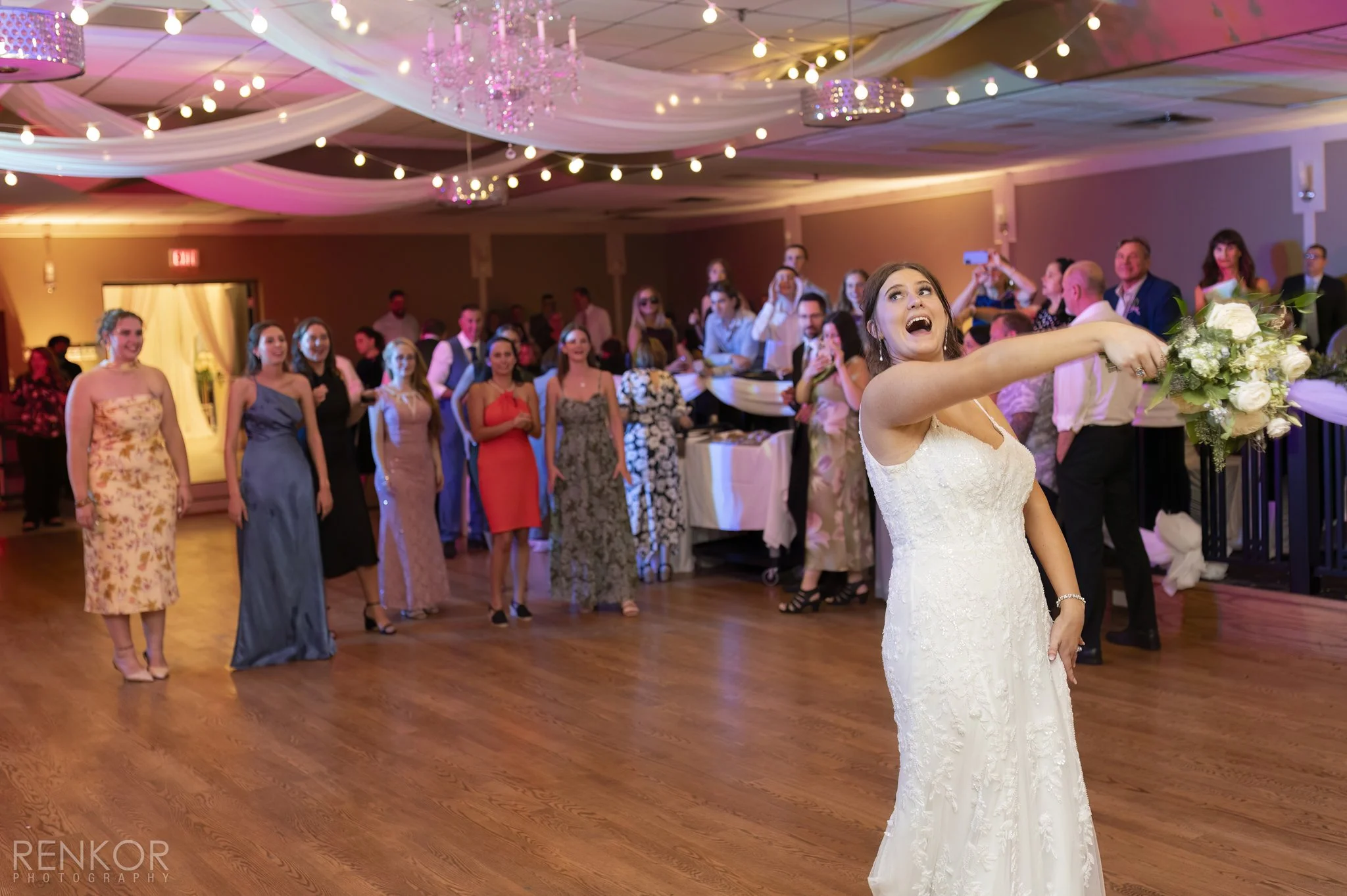 Gabi Matteo, Wedding Sneak Peek 182-DN-web.jpg