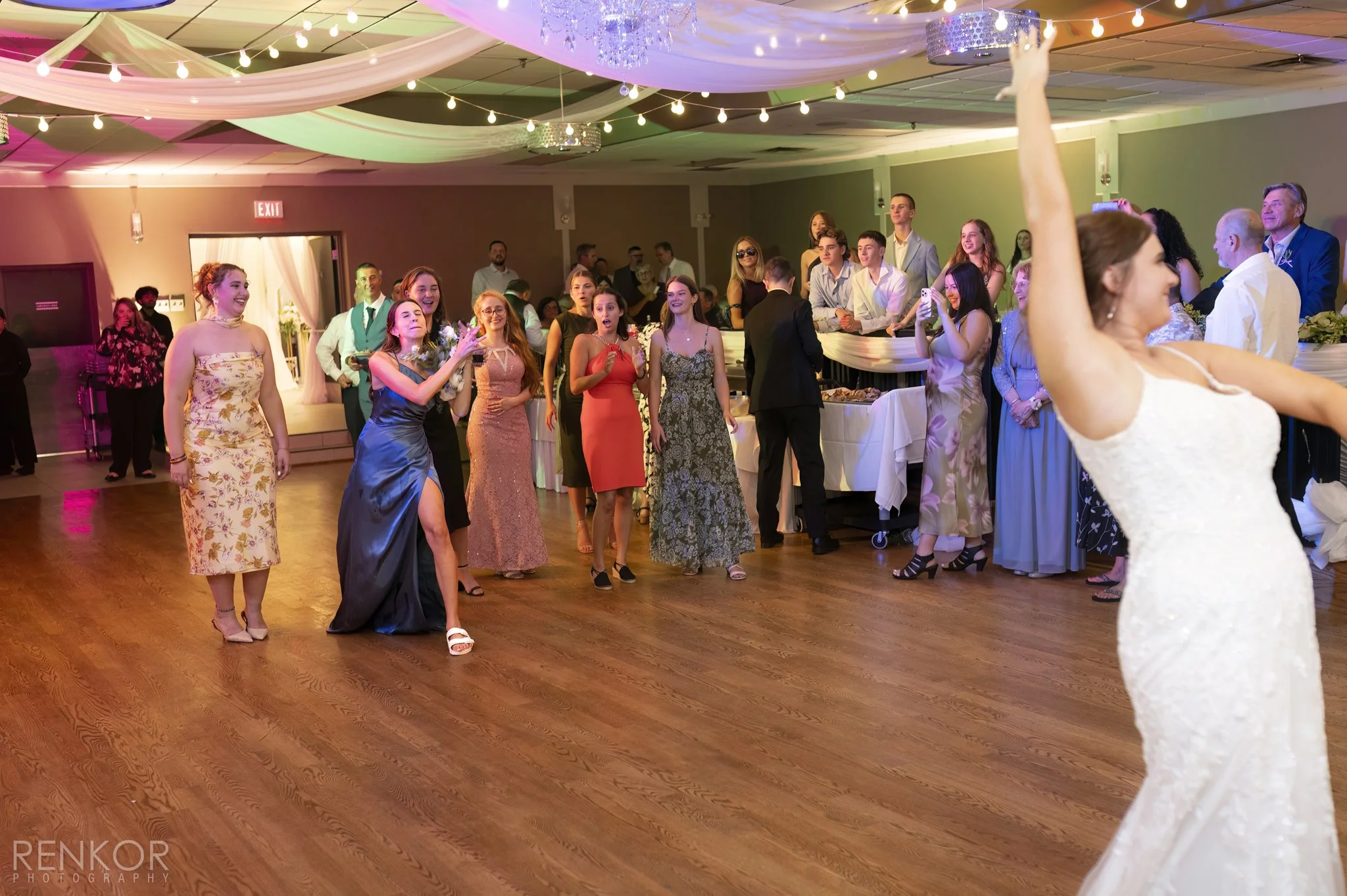 Gabi Matteo, Wedding Sneak Peek 183-DN-web.jpg
