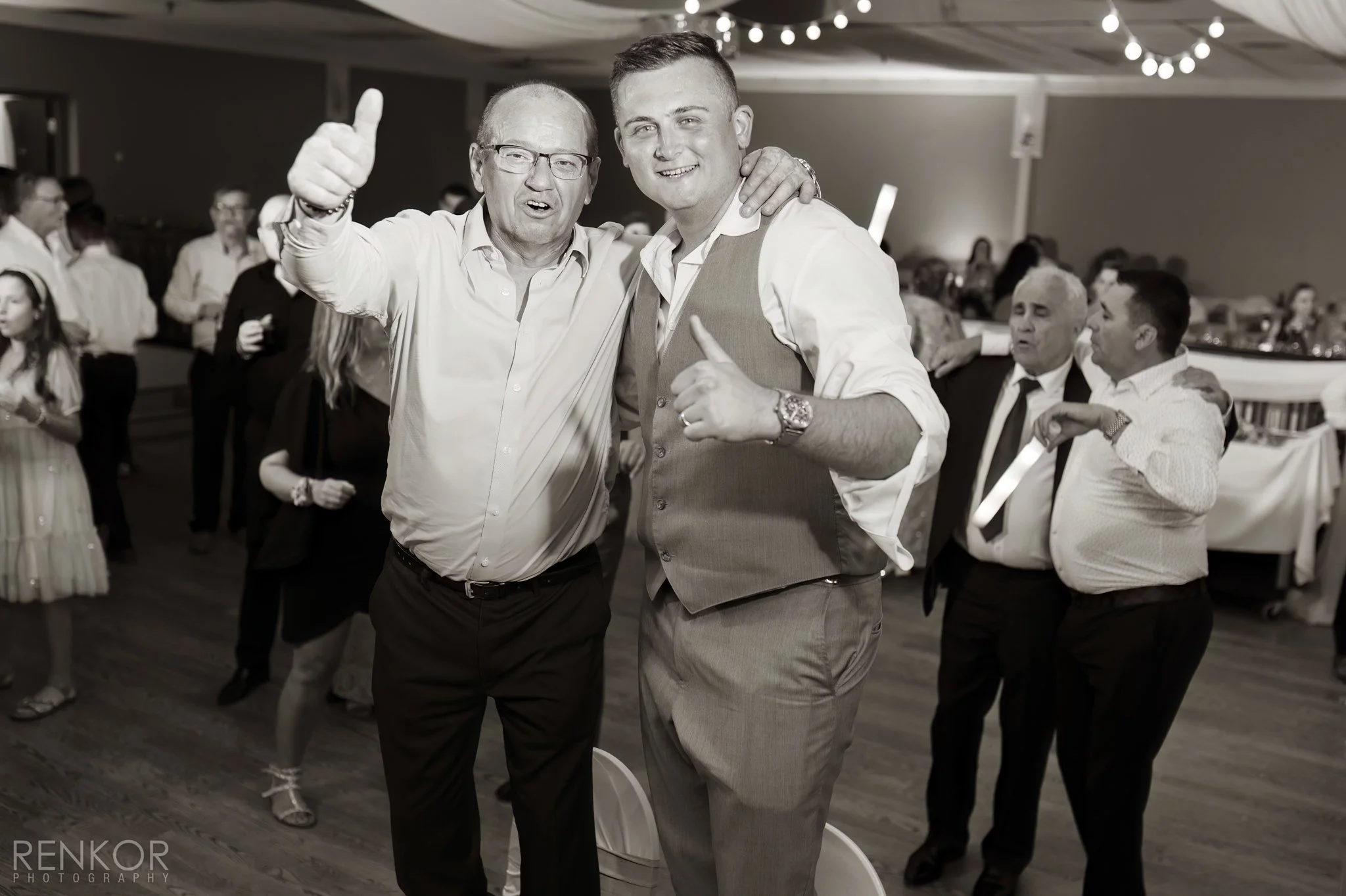 Gabi Matteo, Wedding Sneak Peek 191-DN-web.jpg