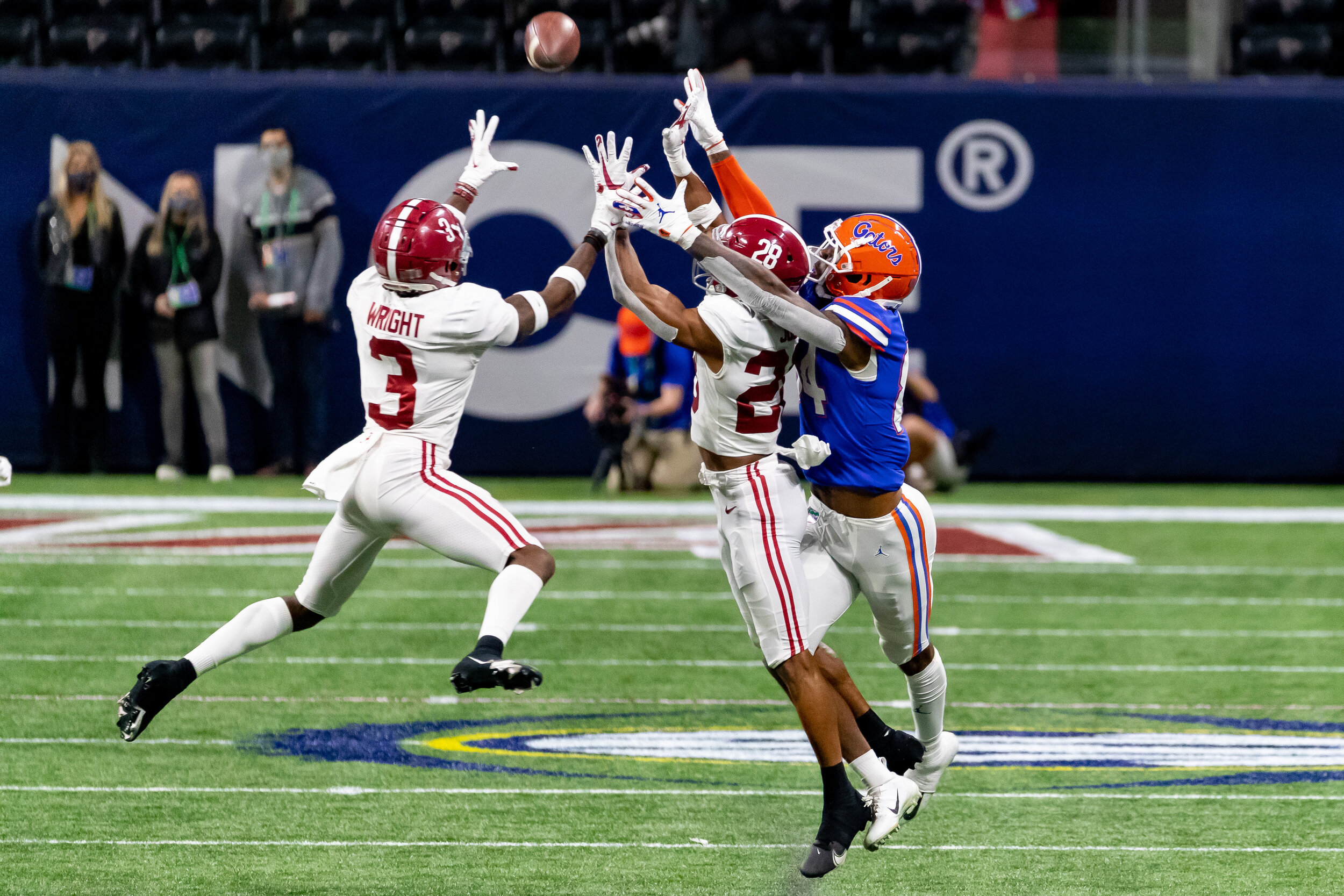 FLGAI-121920-GatorsFBvsAlabama-SECChamp-7181-MattPendleton.jpg