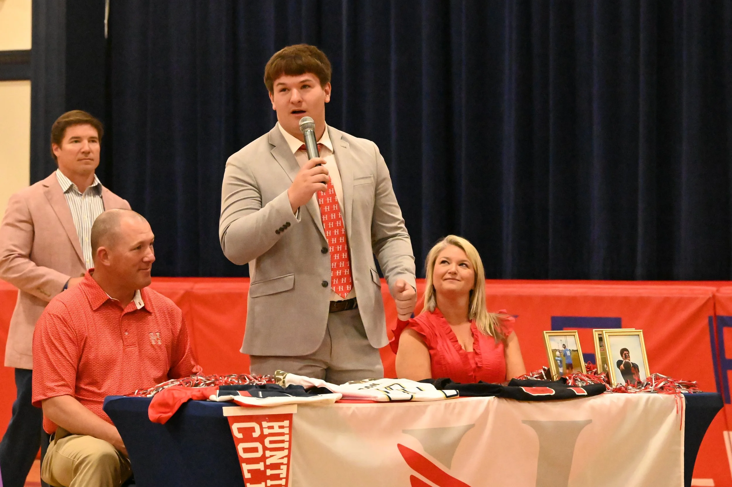 Braiden Watkins signing2.JPG