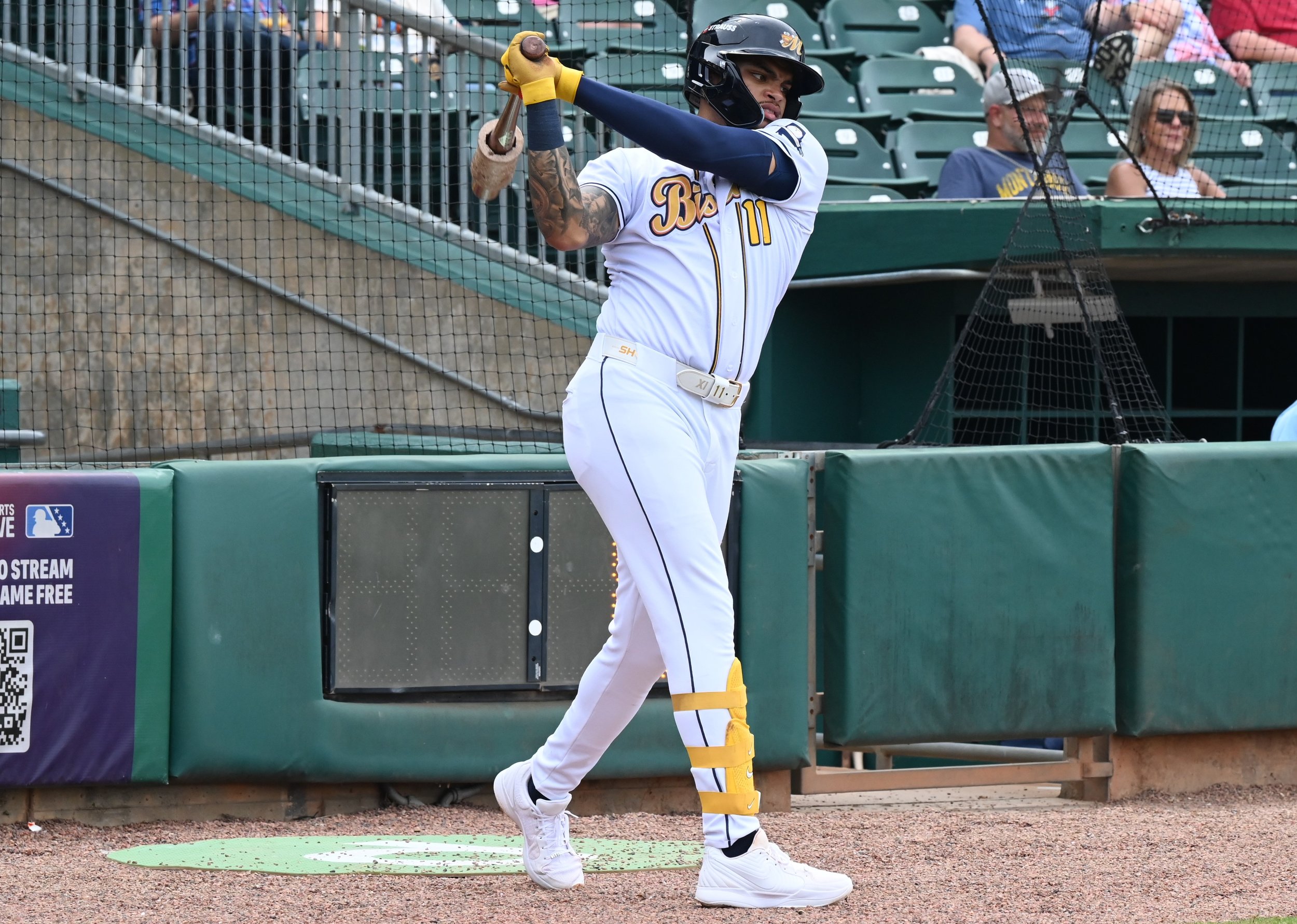 Biscuits 1B Xavier Isaac3.JPG