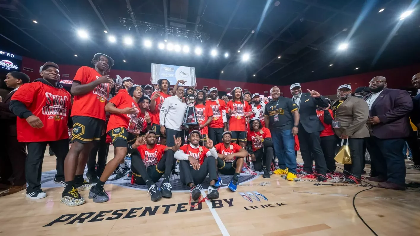 asu 25-26bb madlock steps down photo.webp