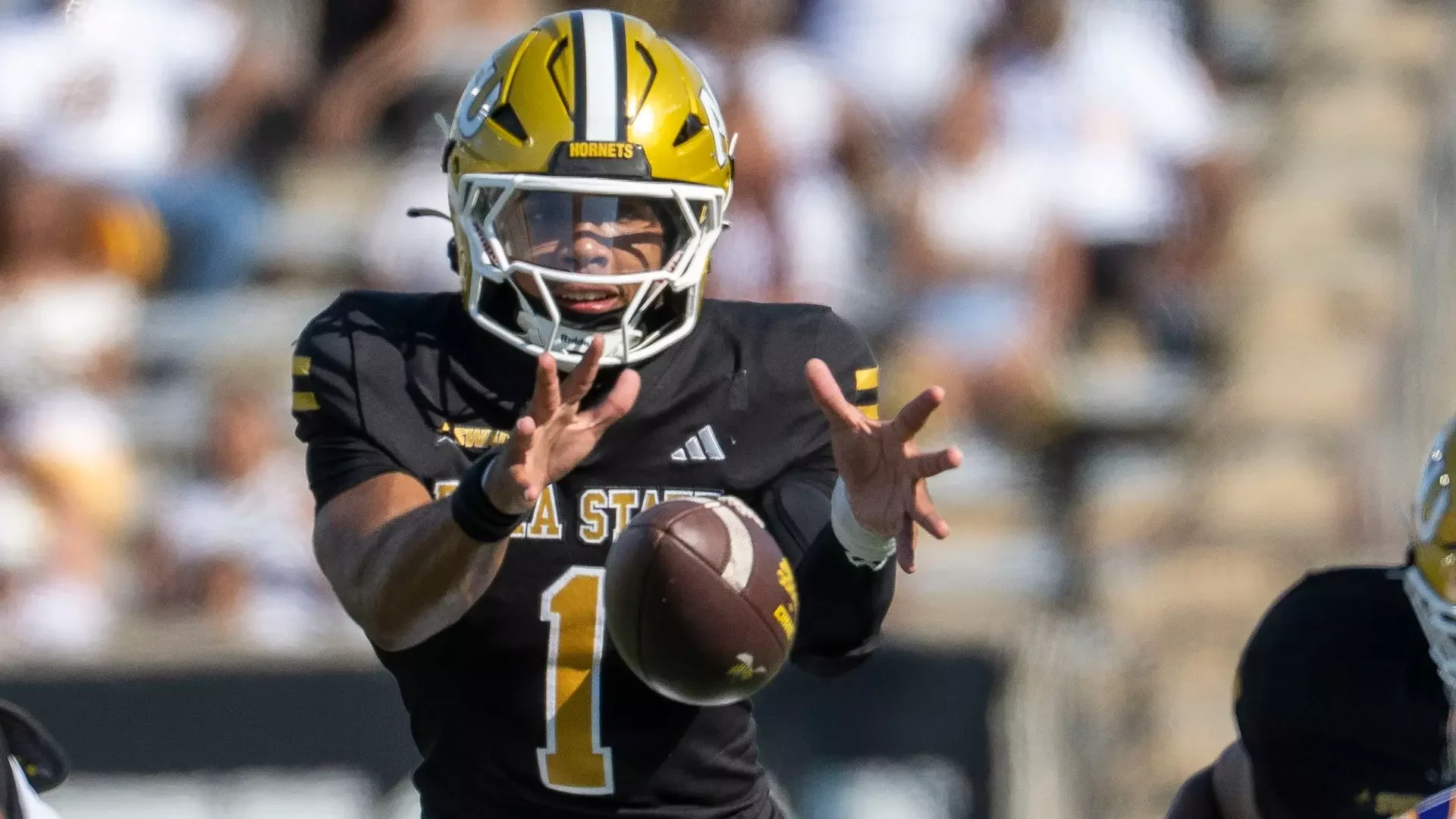 asu 26fb andrew body snap.webp
