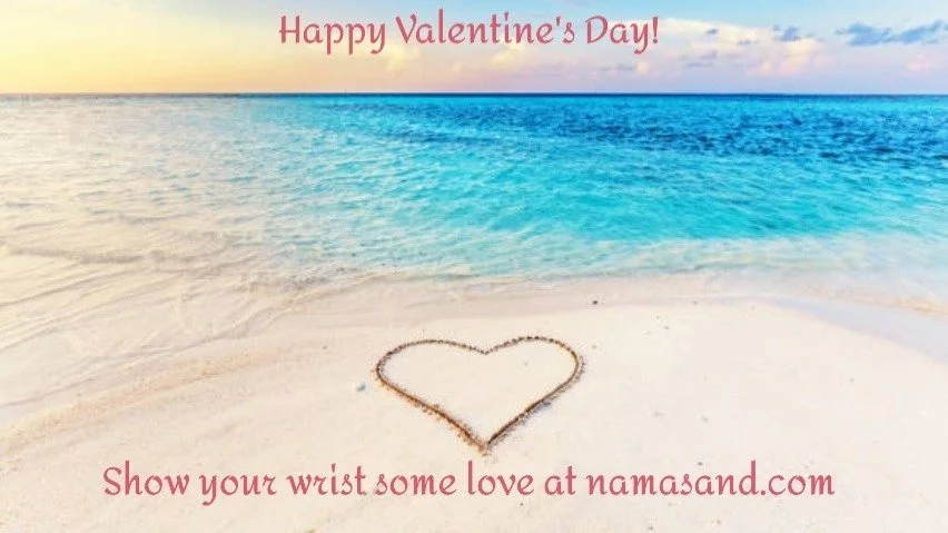 Red hot for Valentine's Day - the Laura charm bracelet in gold or silver and the Taylor men's garnet bracelet. ❤️
namasand.com link in bio
#beachbracelet 
#namasand
#beachwedding 
#lovethebeach
