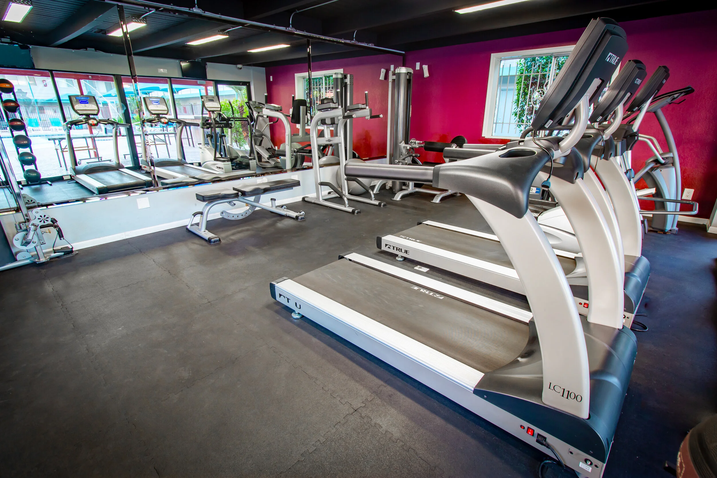 pointe Gym.jpg
