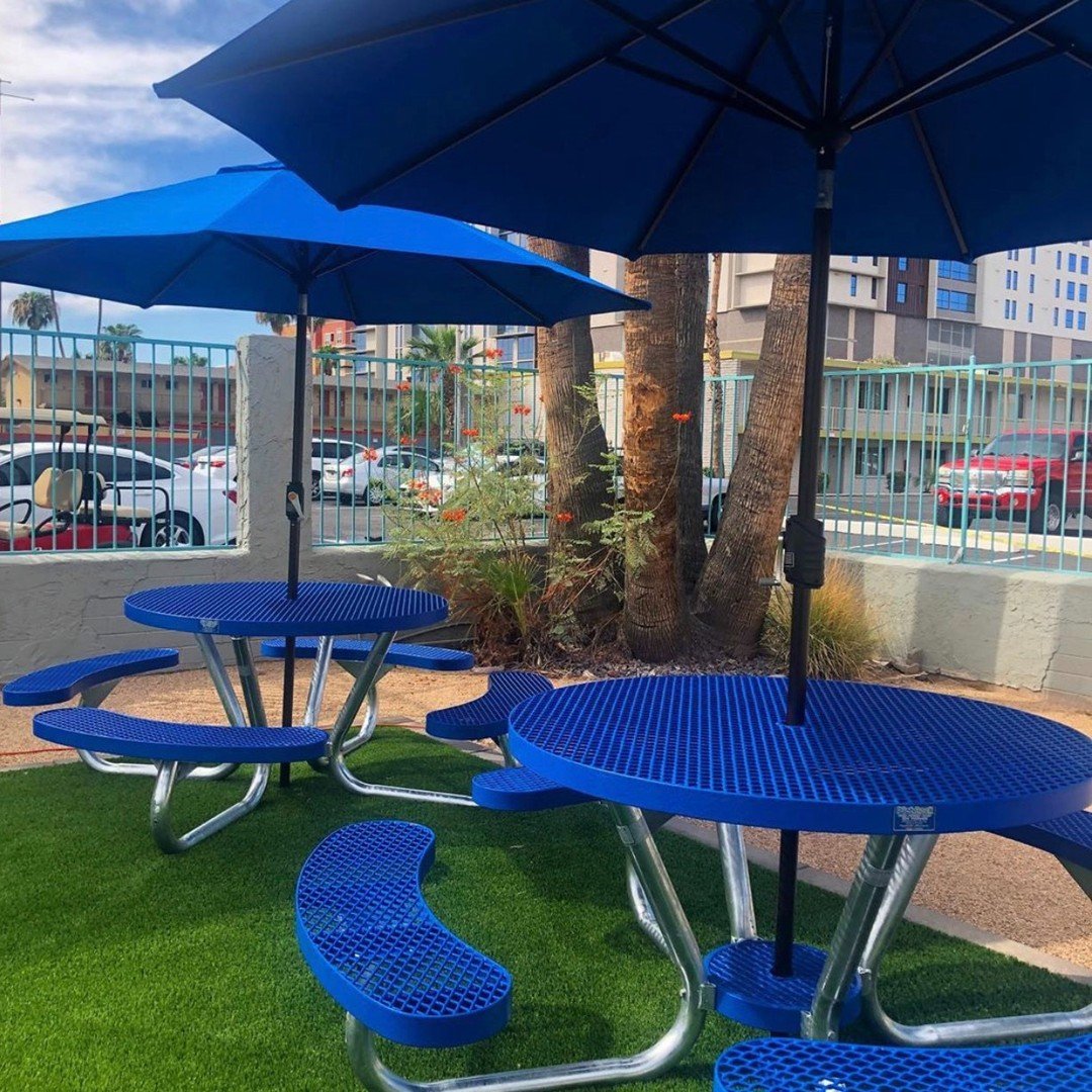 Amenity Spotlight ⭐️ Cortez Patio

Want the perfect place to hang out with friends and enjoy the weather? 🌤️Hang out at our Cortex patio!

📍Located at 1031 E Lemon St.