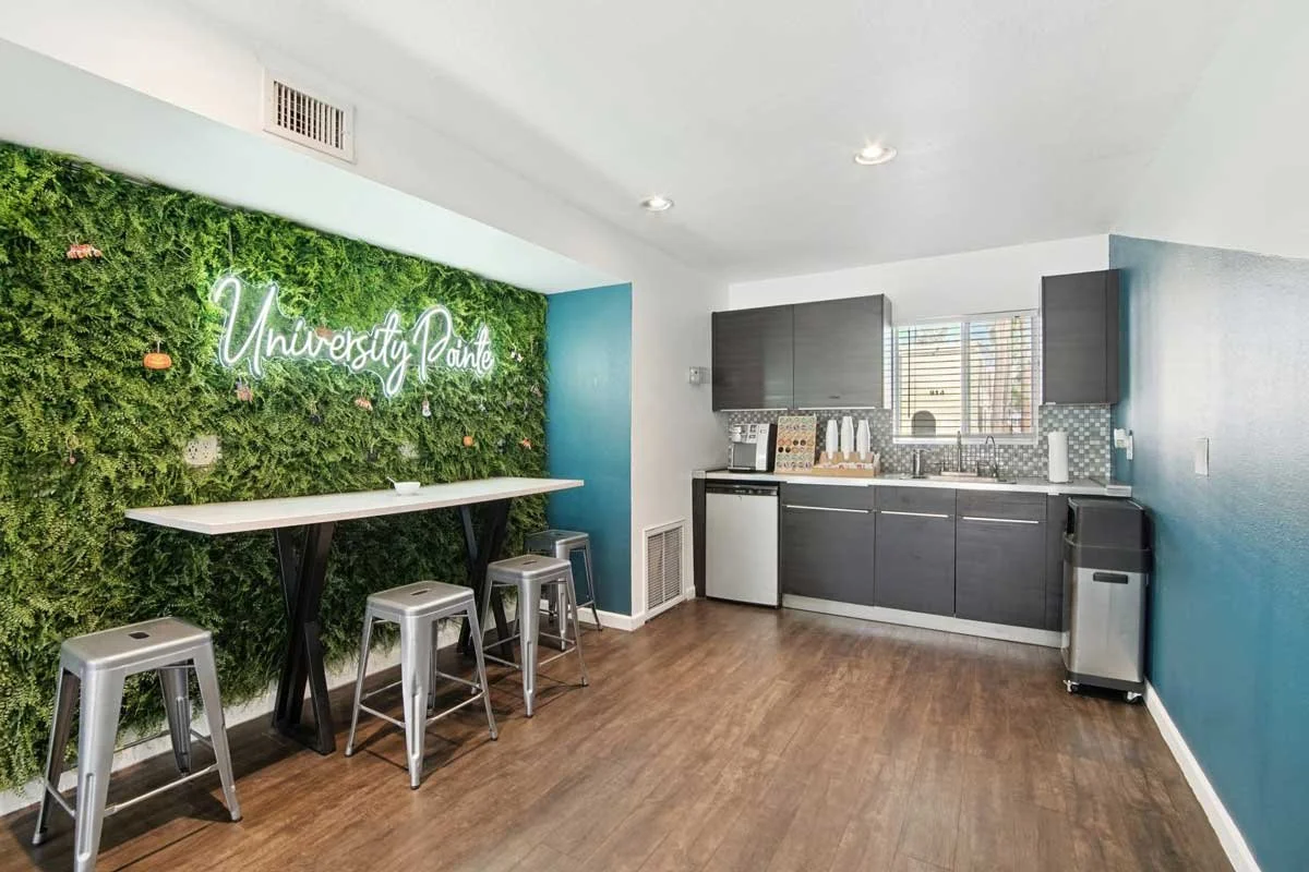 13-web-or-mls-E-Lemon-St-0410-903.jpg