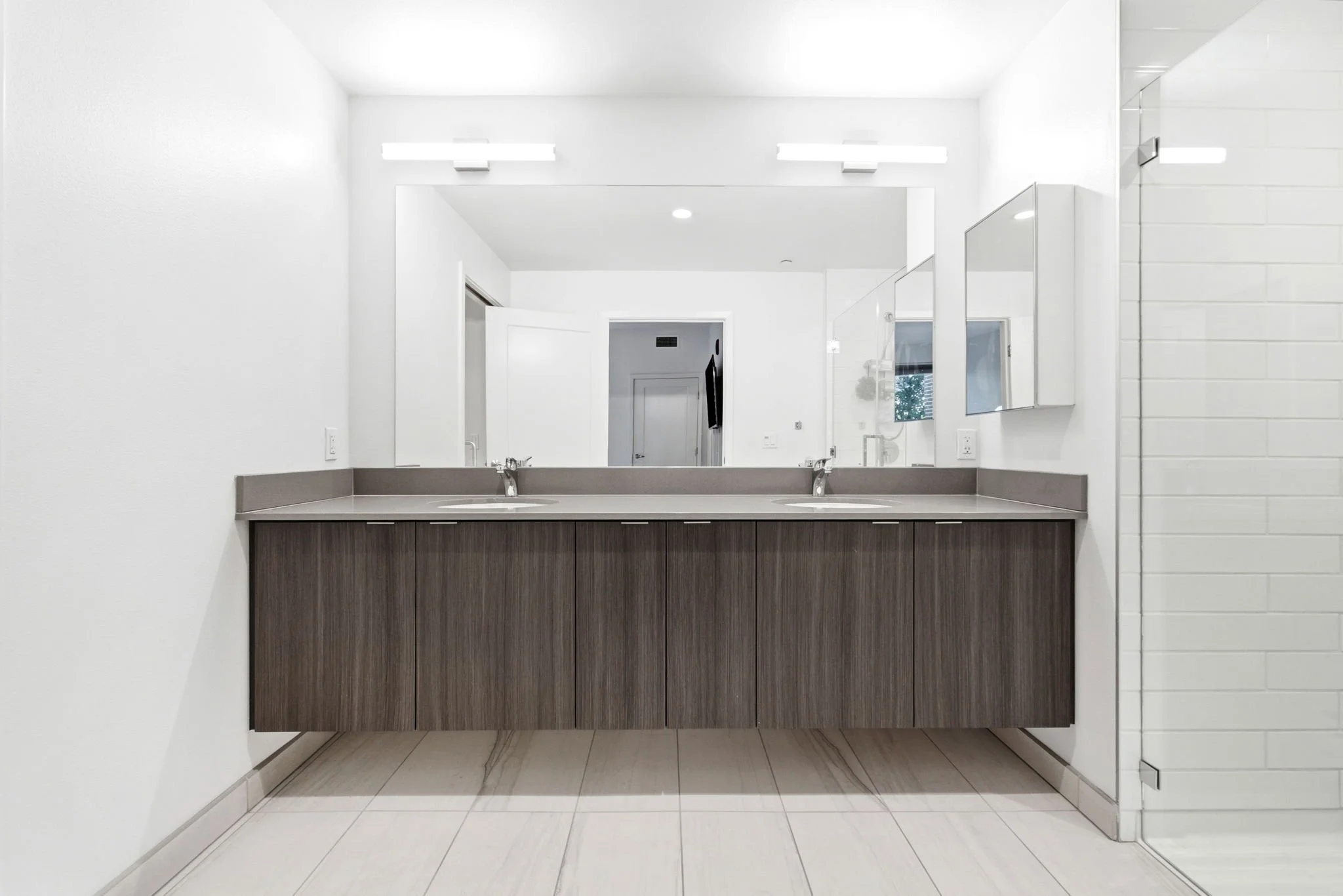 44-web-or-mls-JBPHOTOHOMES_028.jpg