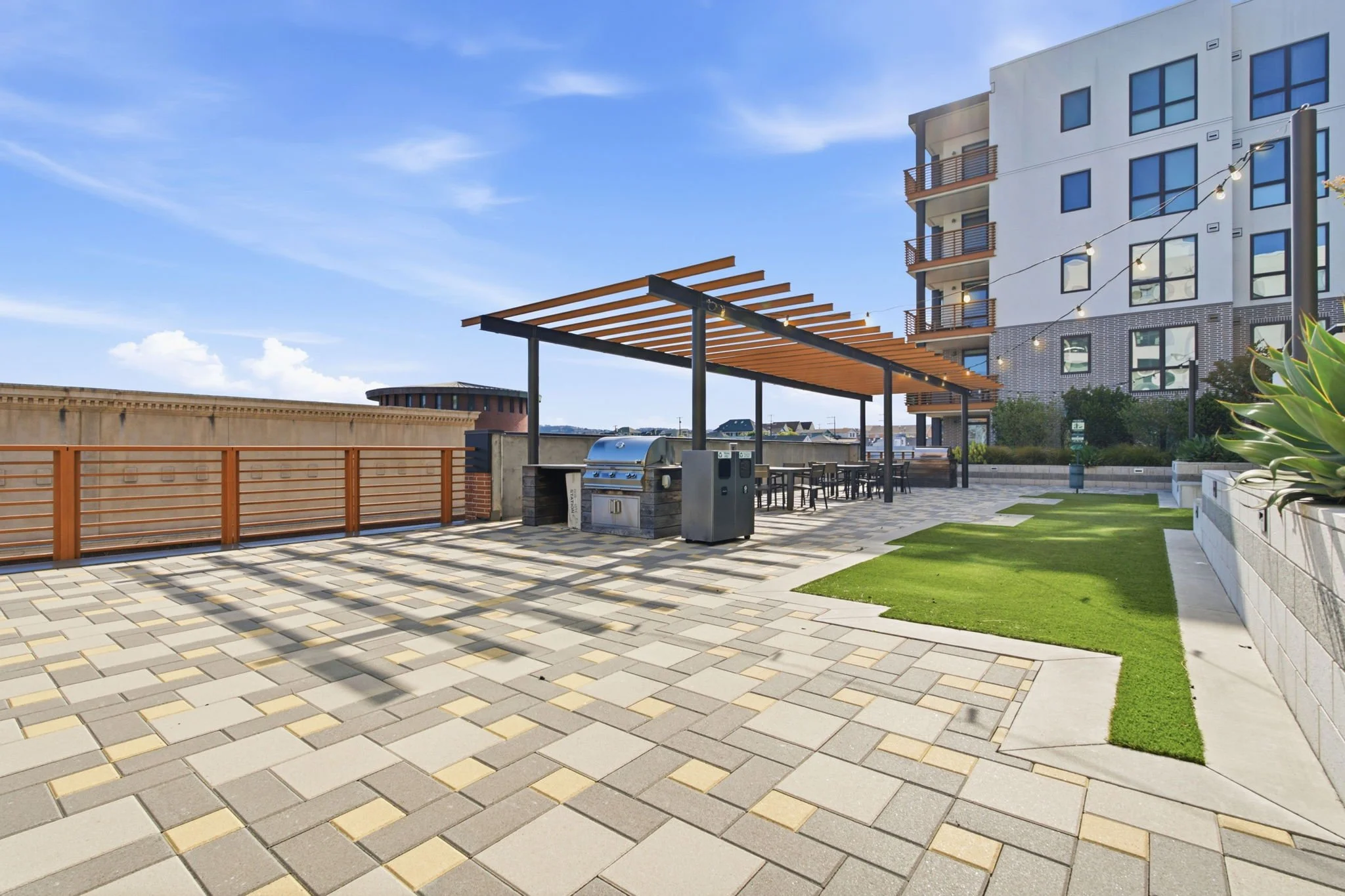 55-web-or-mls-JBPHOTOHOMES_039.jpg