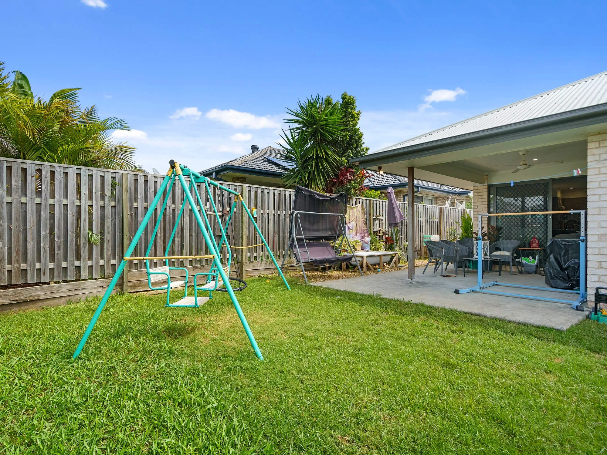 022_Open2view_ID748969-33_Waterline_Blvd.jpg