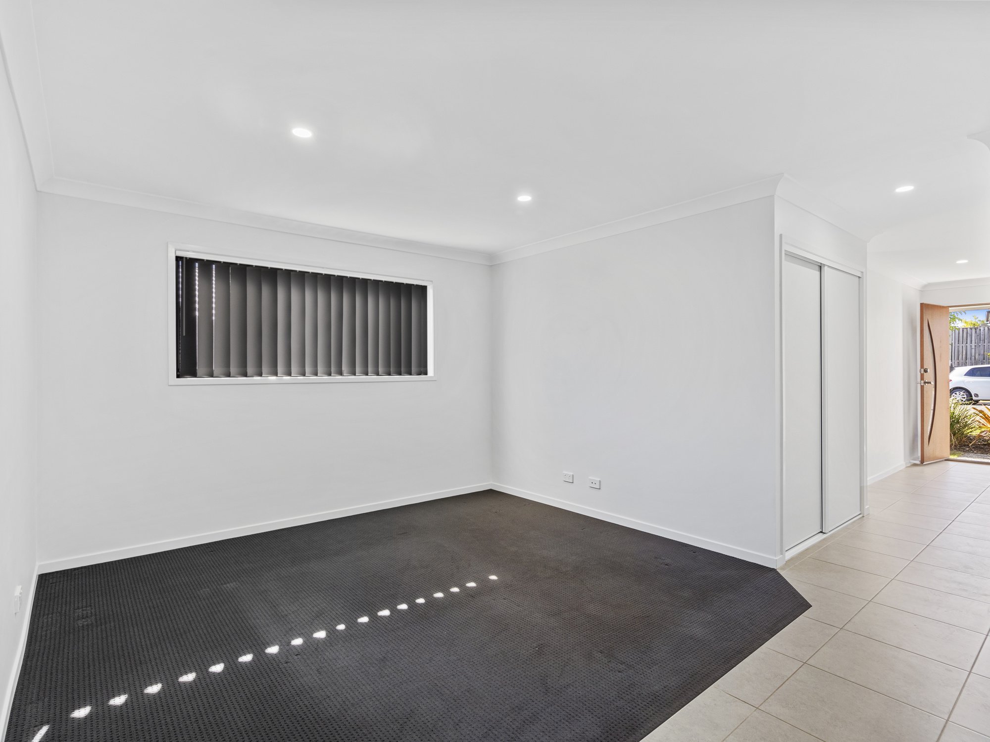 015_Open2view_ID958219-_P__14_Merino_Street.jpg