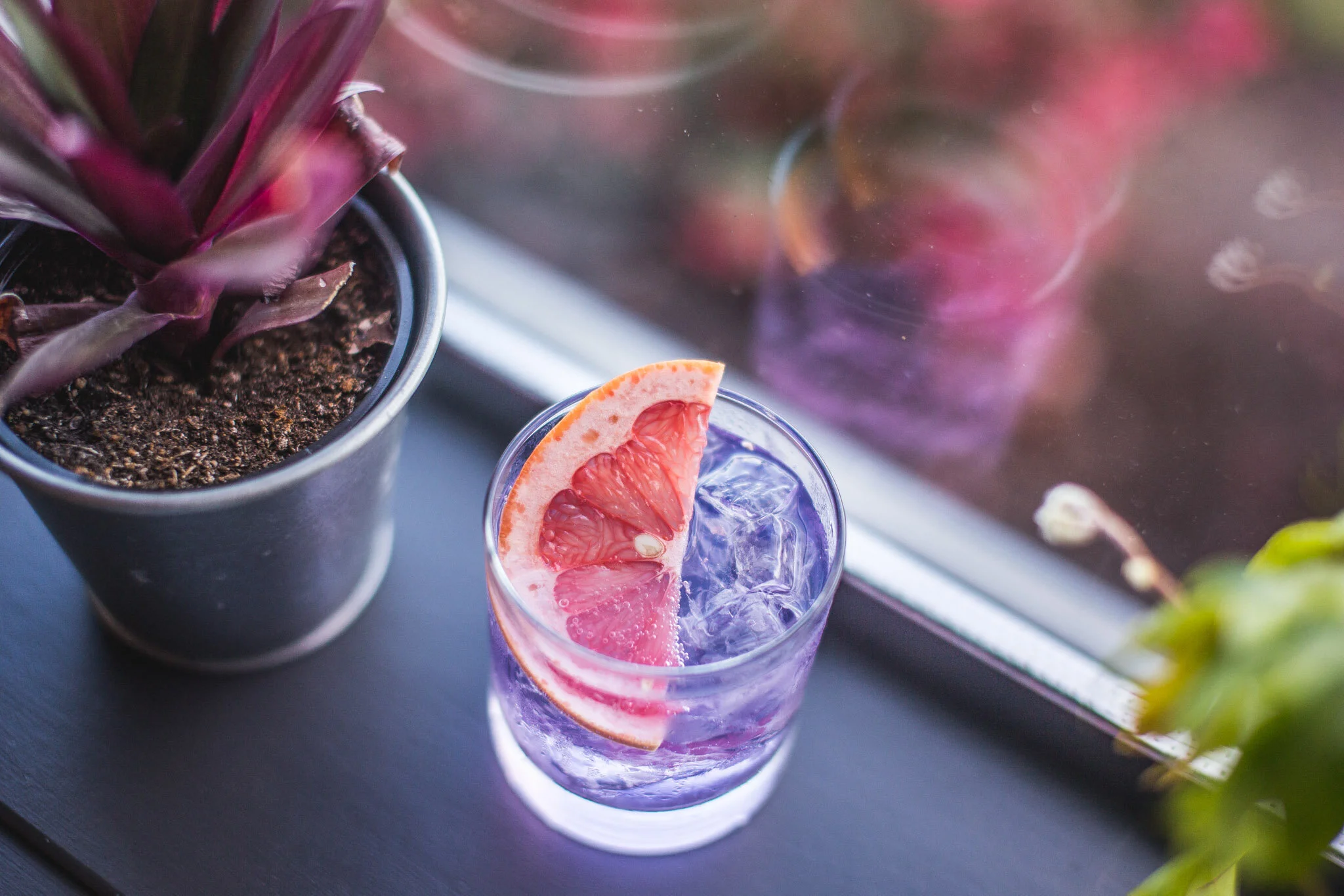 16_Food_Cherihan Photography_Empress_Gin_Victoria_Cocktail.jpg