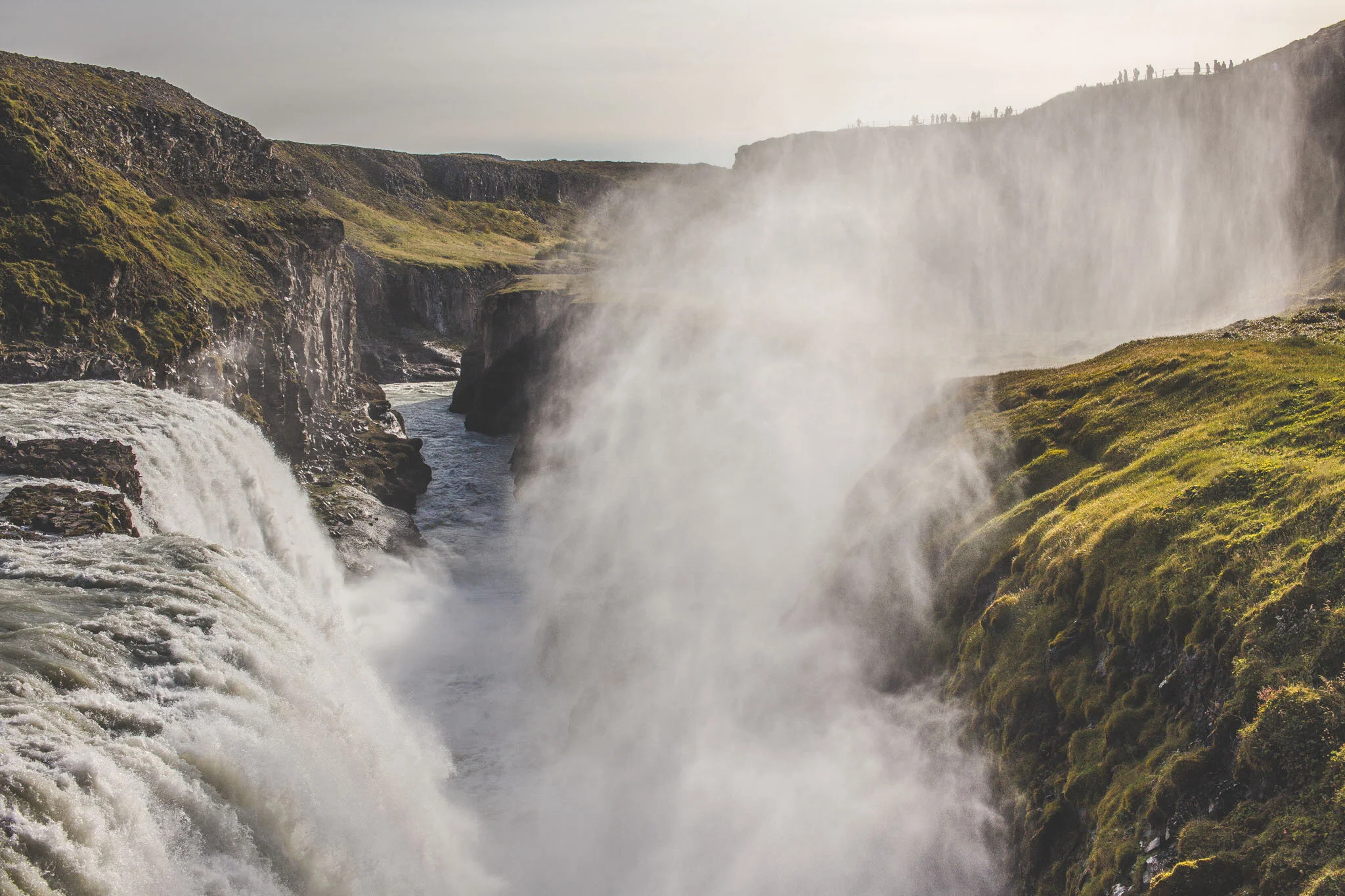 39_Landscape_Cherihan_Photography_Iceland_Waterfall_Fossjpg.jpg
