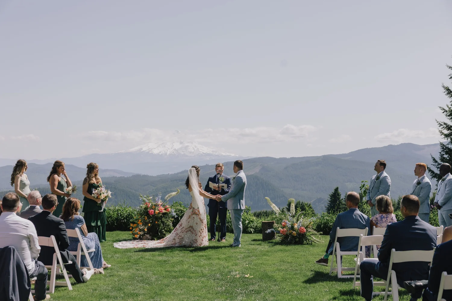 Caitlin & Zak - Gorge Crest Vineyard, Underwood WA