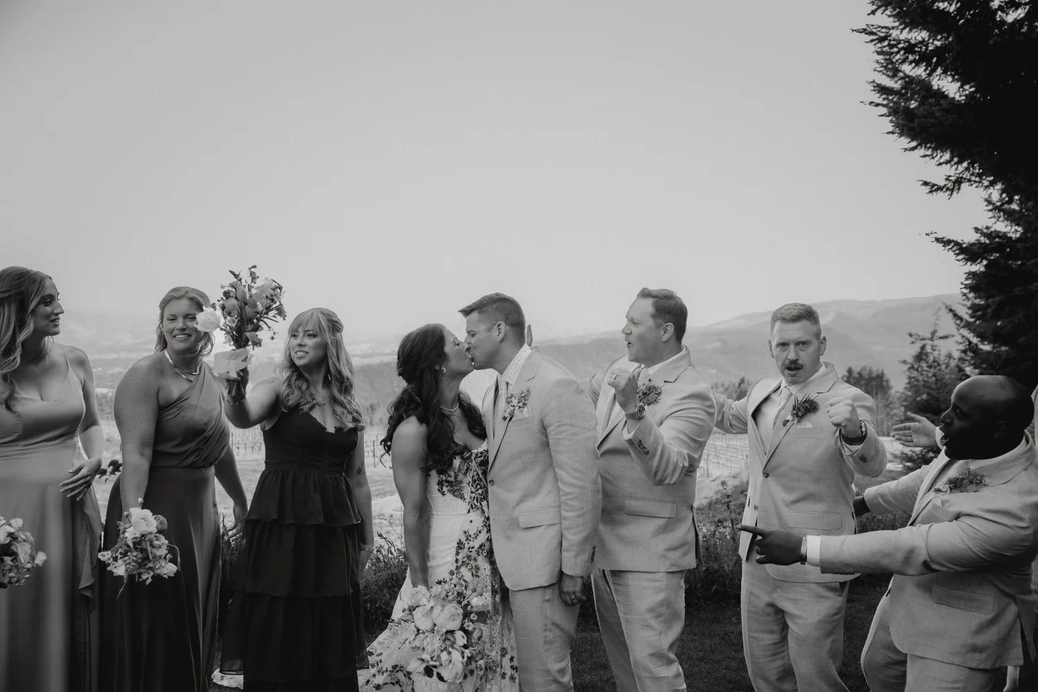 Caitlin & Zak - Gorge Crest Vineyard, Underwood WA
