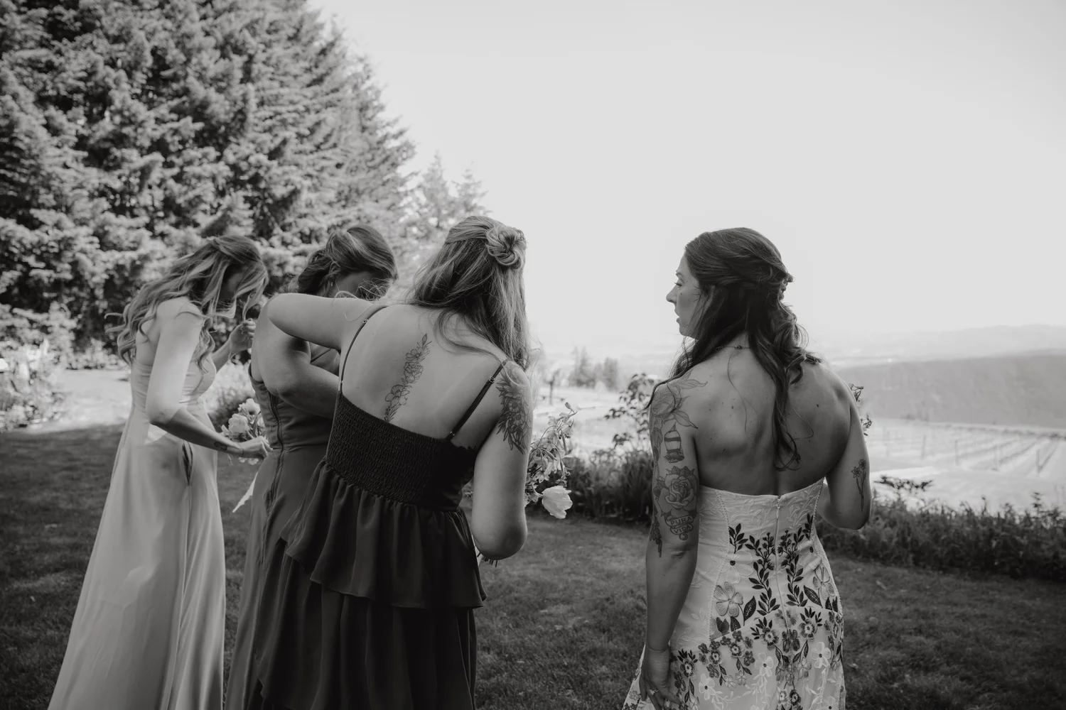 Caitlin & Zak - Gorge Crest Vineyard, Underwood WA