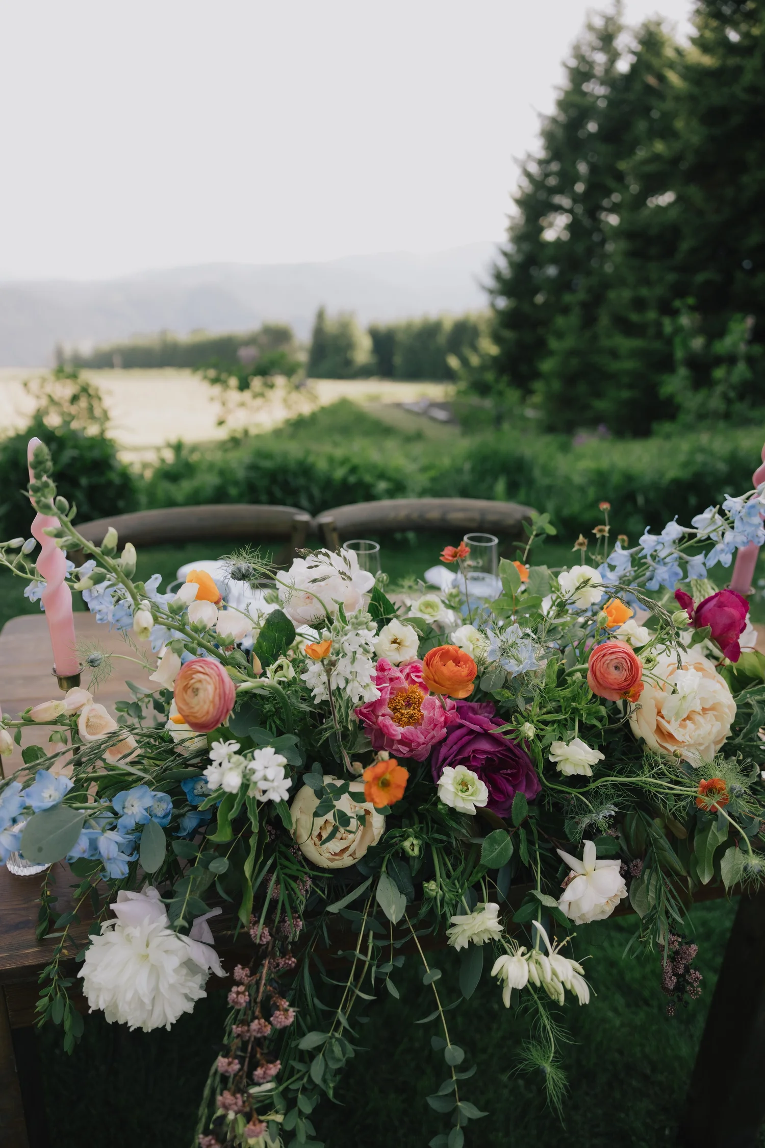 Caitlin & Zak - Gorge Crest Vineyard, Underwood WA