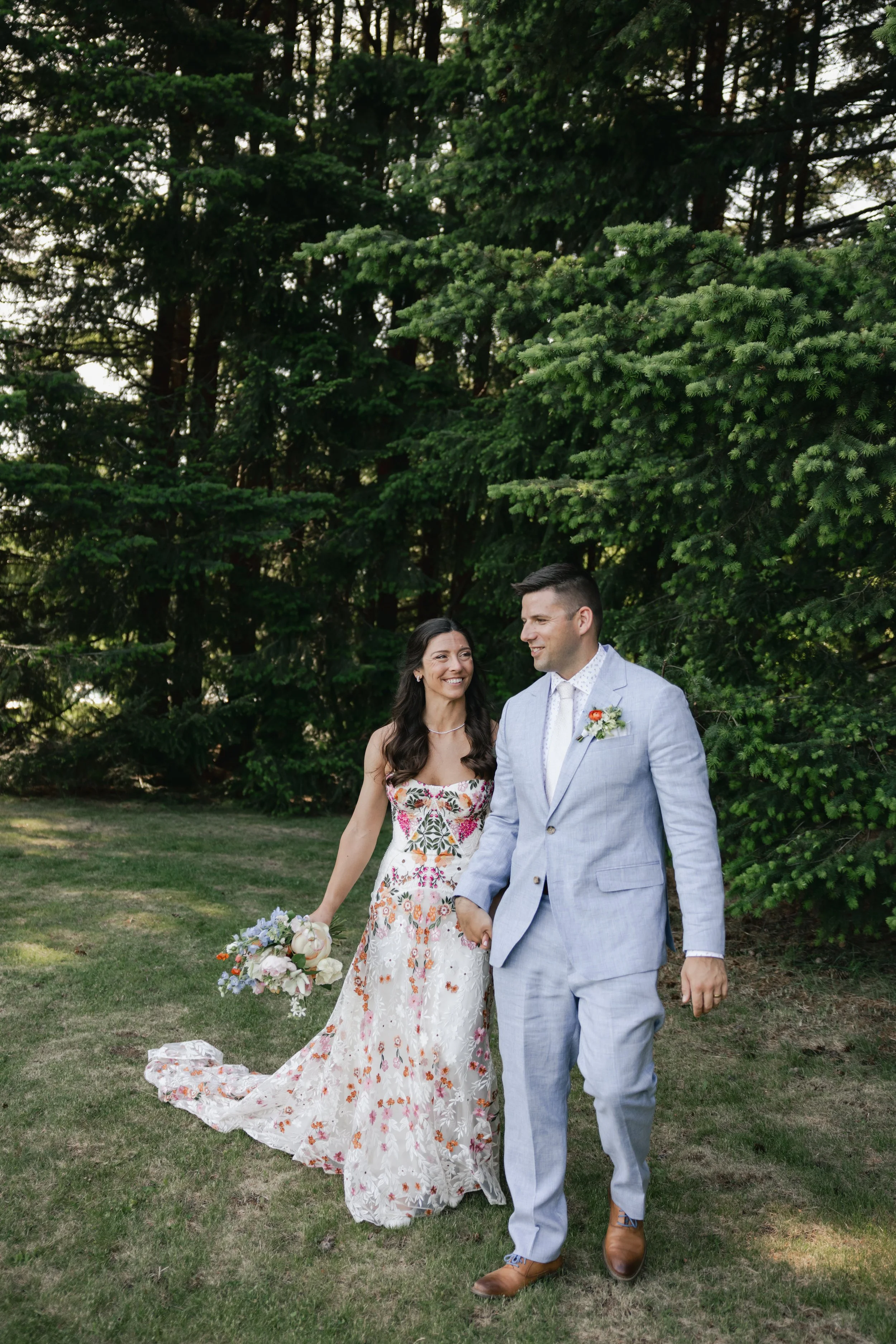 Caitlin &amp; Zak - Gorge Crest Vineyard, Underwood WA