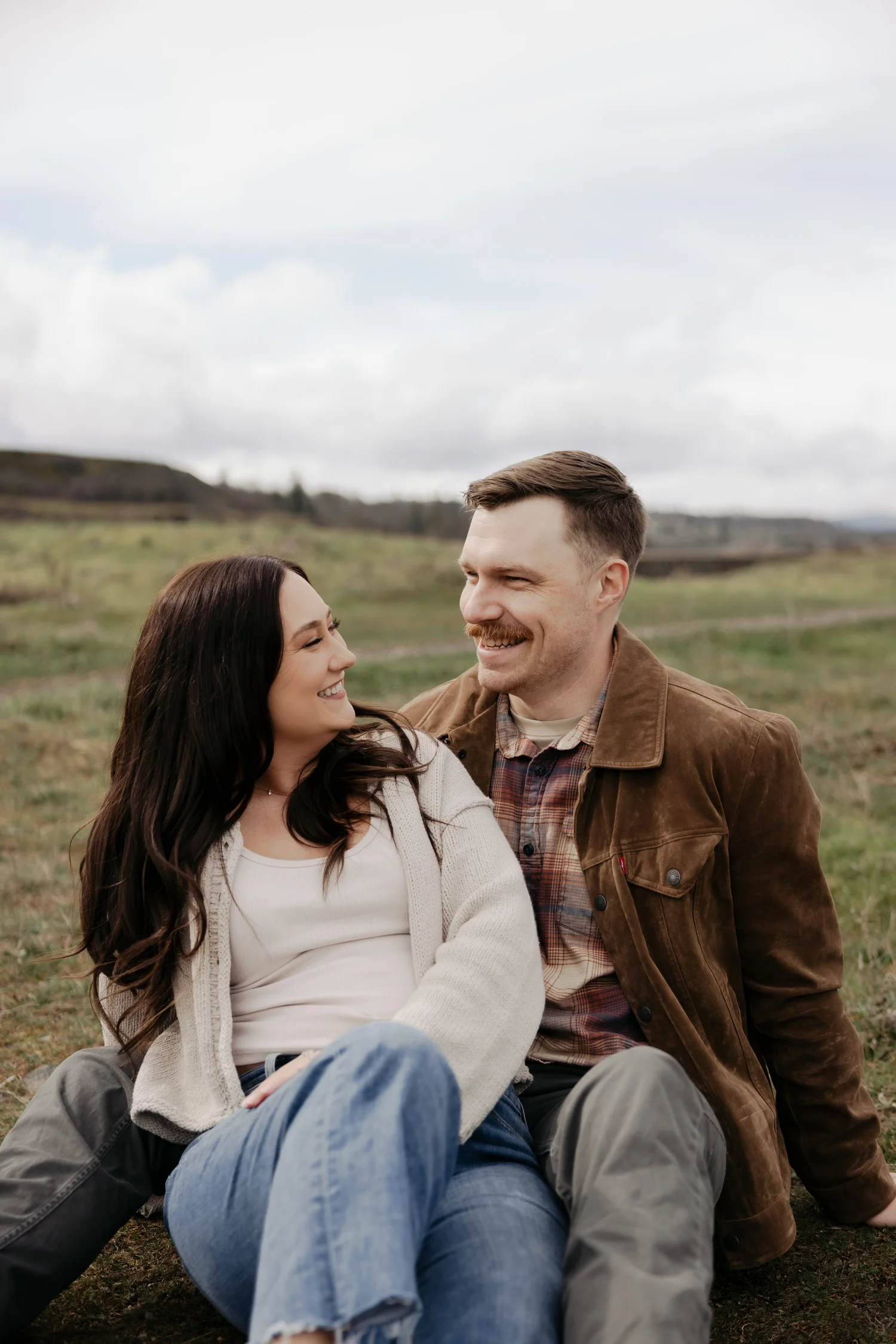 Columbia Gorge Dreamy Engagement Session