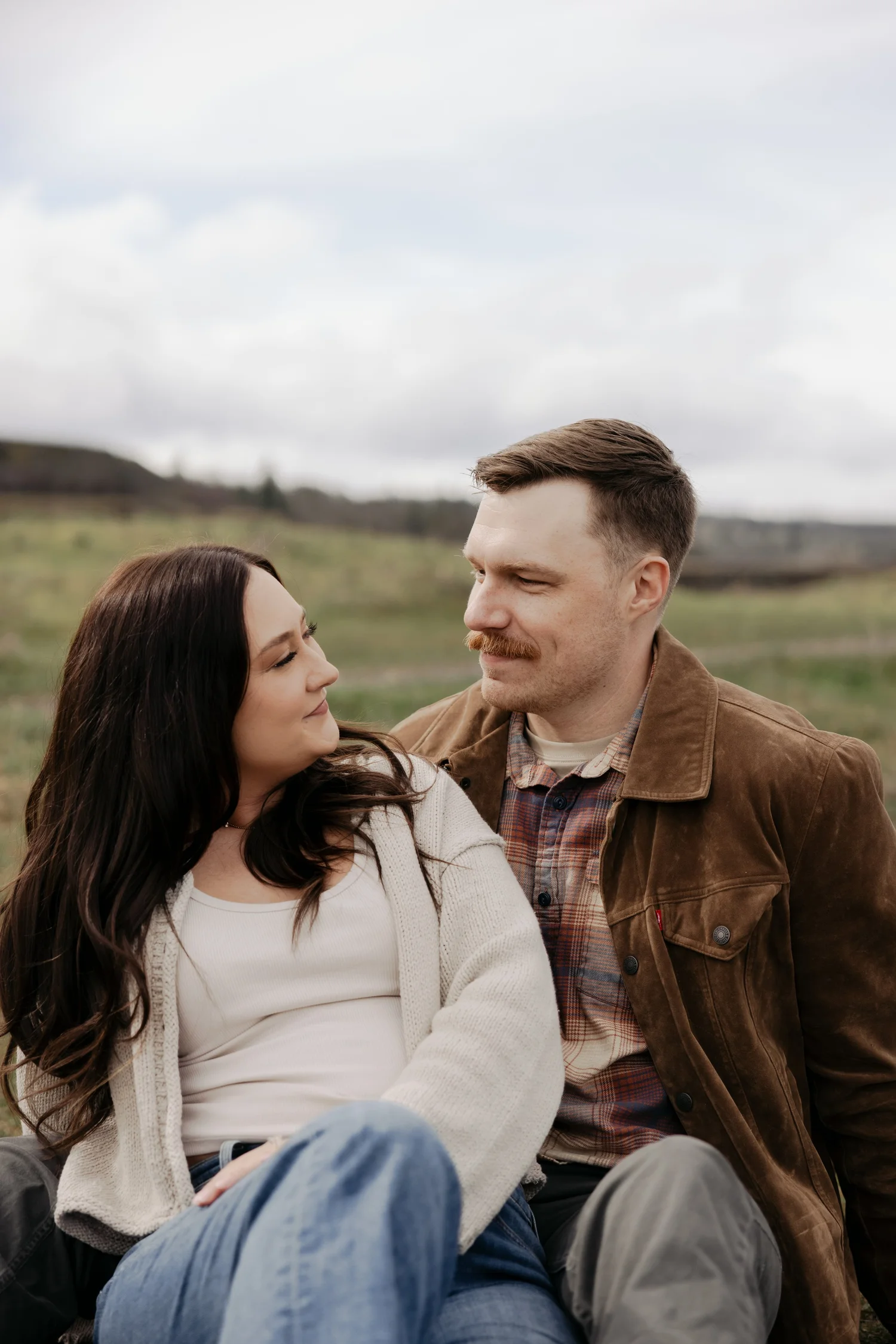 Columbia Gorge Dreamy Engagement Session