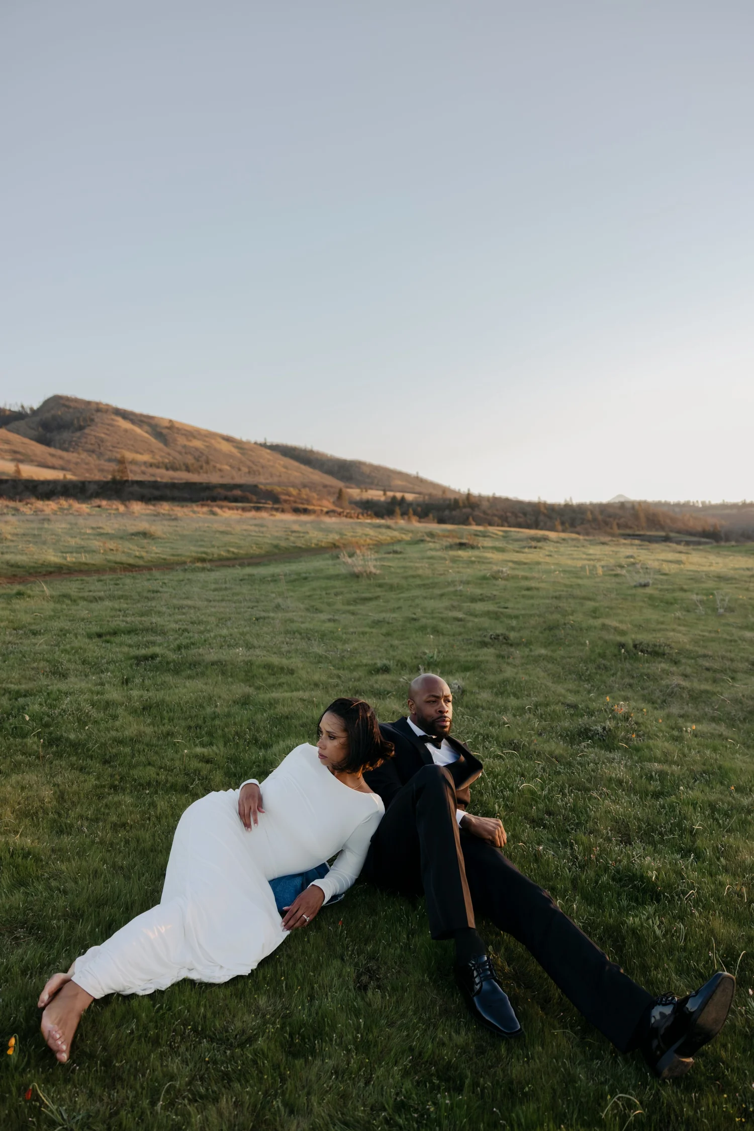 Columbia River Gorge Engagement Session at Golden Hour | Sabrina & Dennis