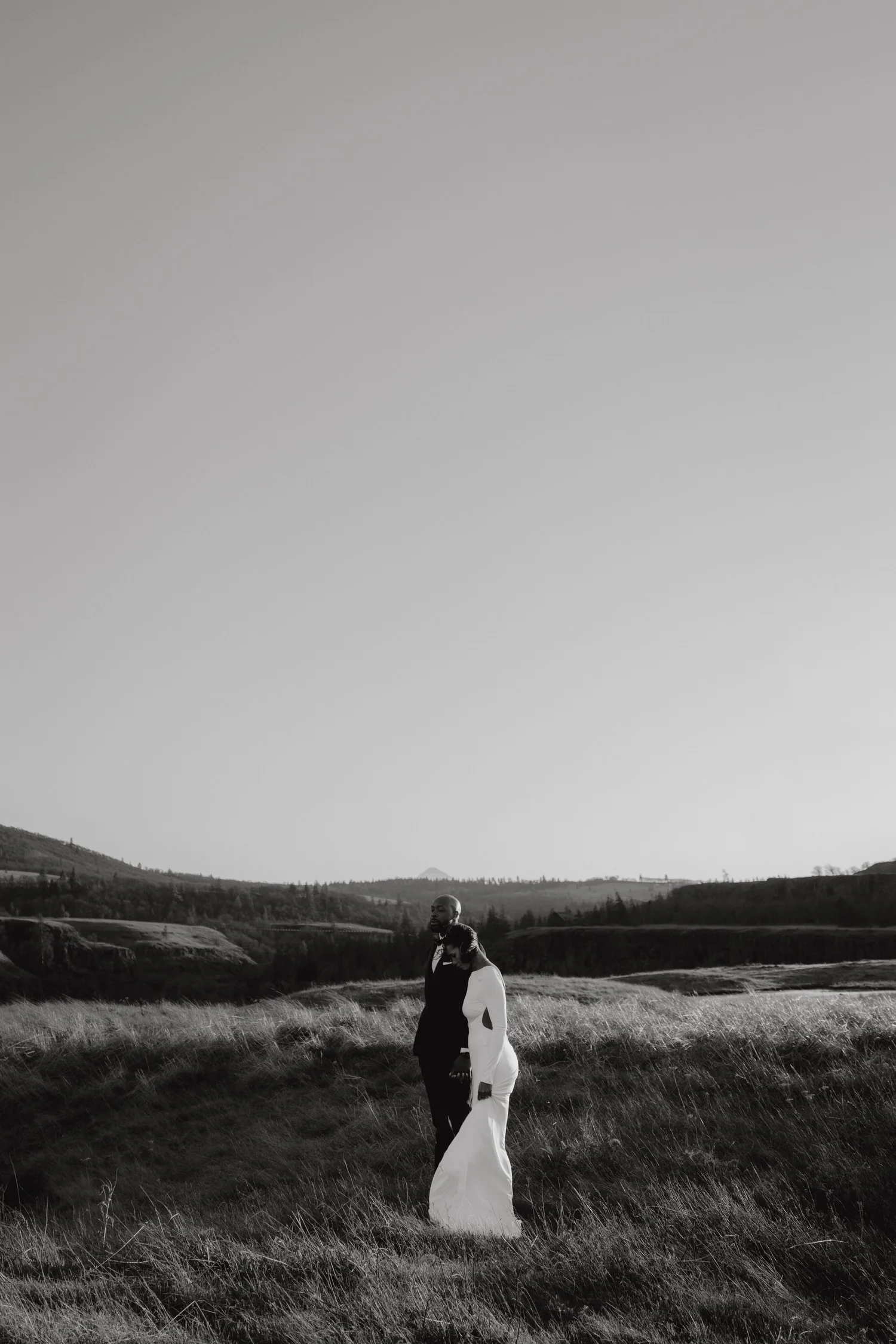Columbia River Gorge Engagement Session at Golden Hour | Sabrina & Dennis