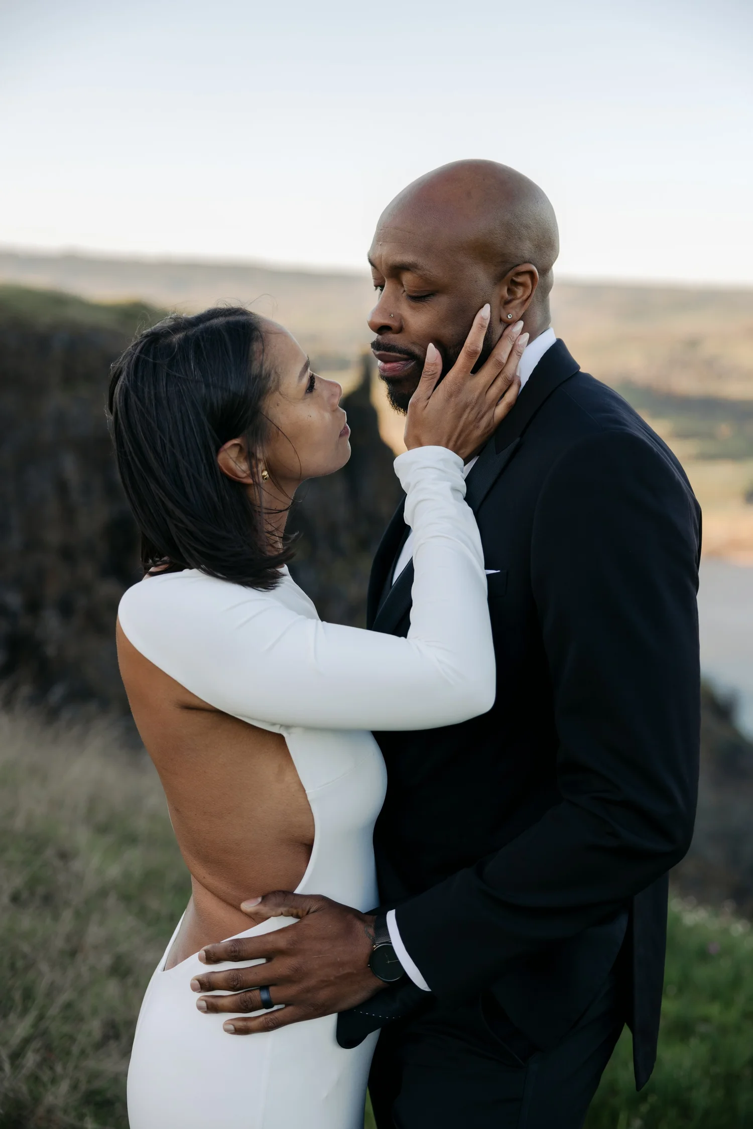 Columbia River Gorge Engagement Session at Golden Hour | Sabrina & Dennis