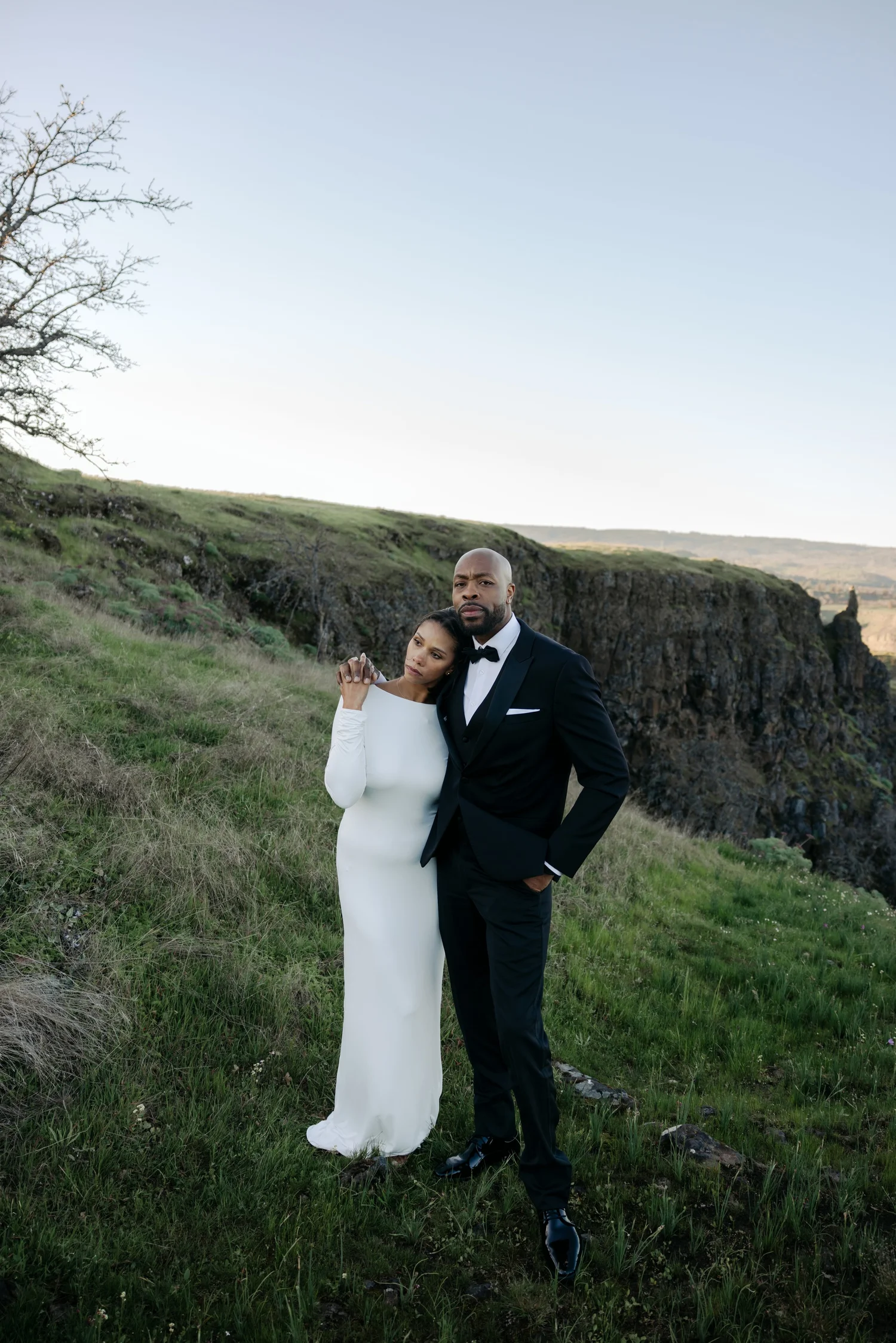 Columbia River Gorge Engagement Session at Golden Hour | Sabrina & Dennis