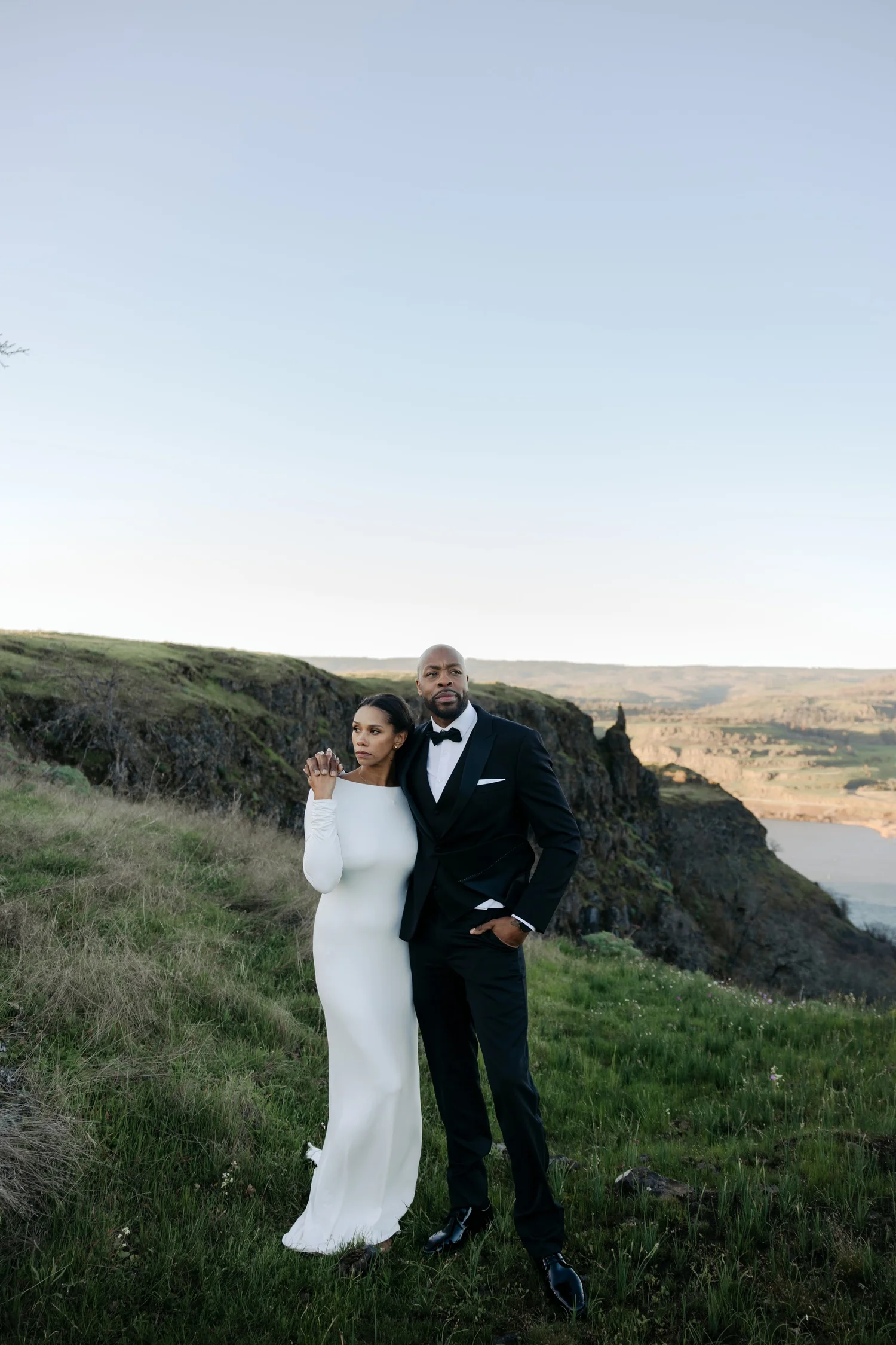 Columbia River Gorge Engagement Session at Golden Hour | Sabrina & Dennis
