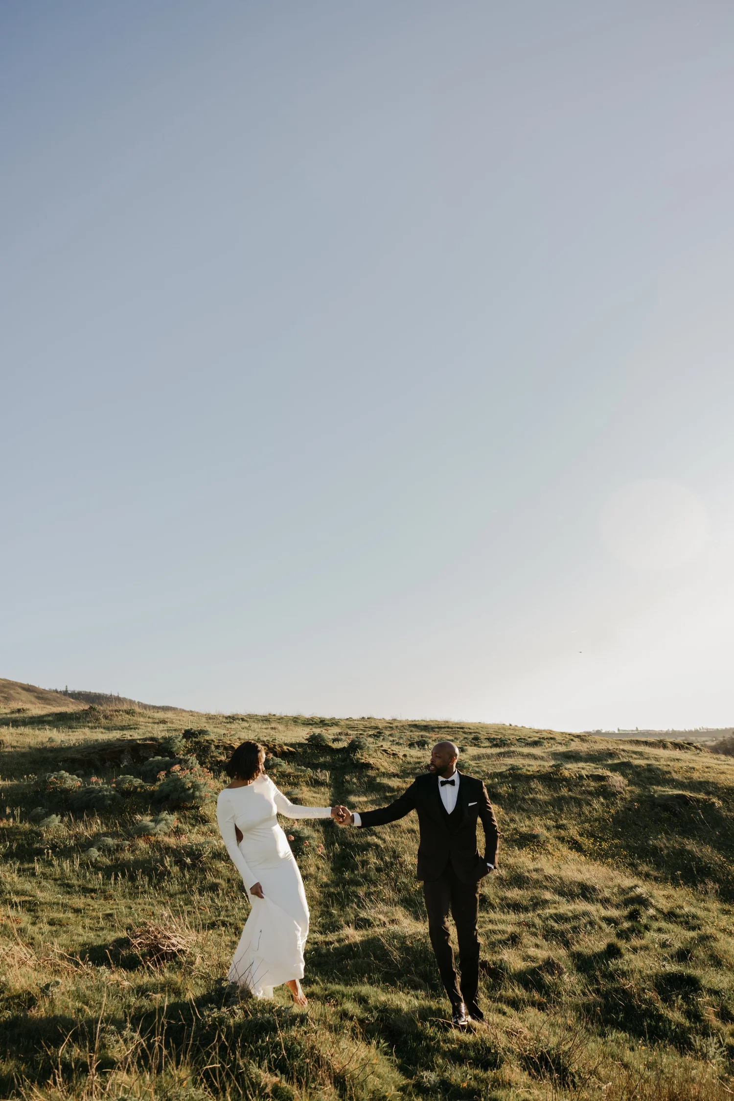Columbia River Gorge Engagement Session at Golden Hour | Sabrina & Dennis