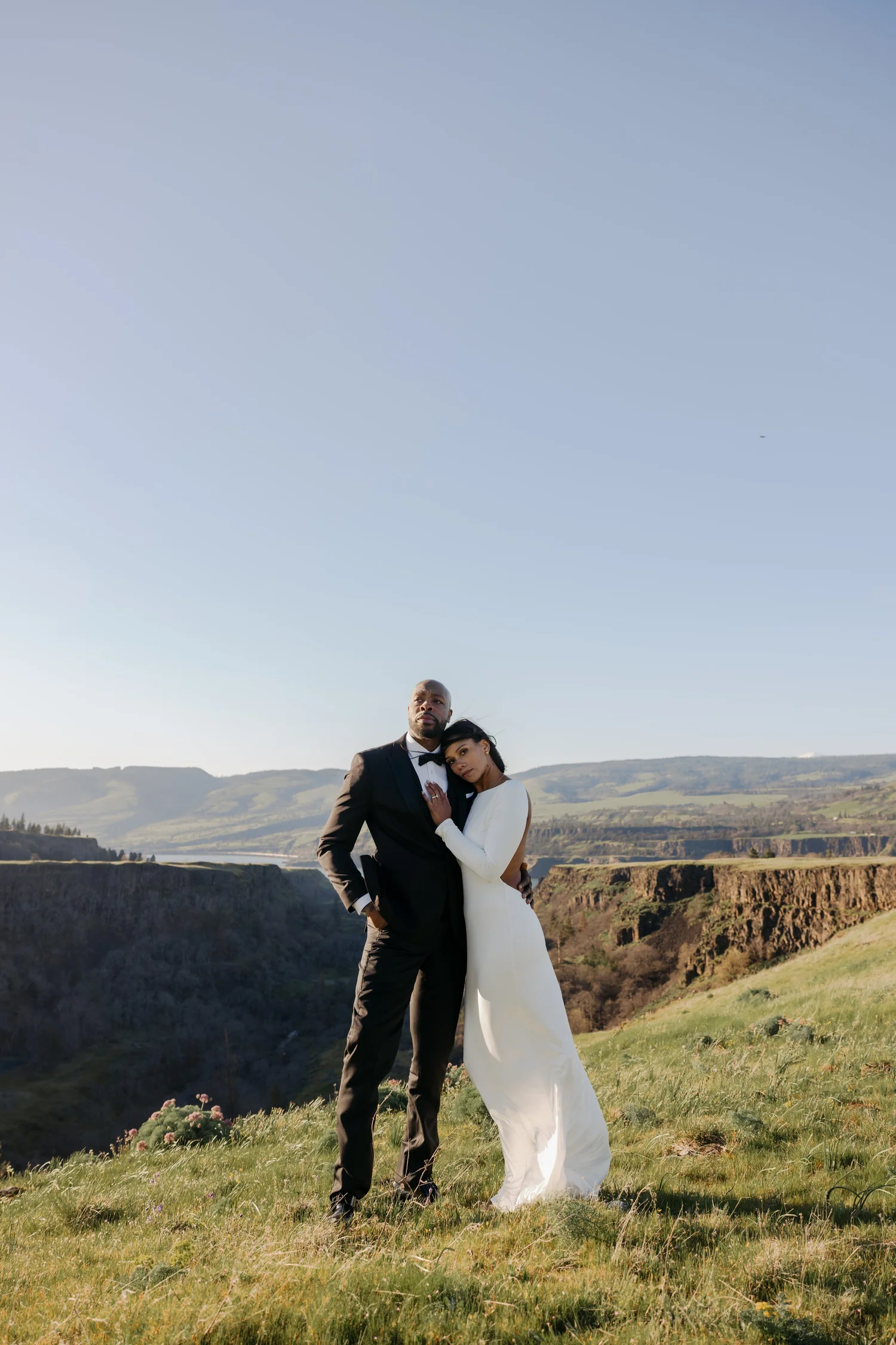 Columbia River Gorge Engagement Session at Golden Hour | Sabrina & Dennis
