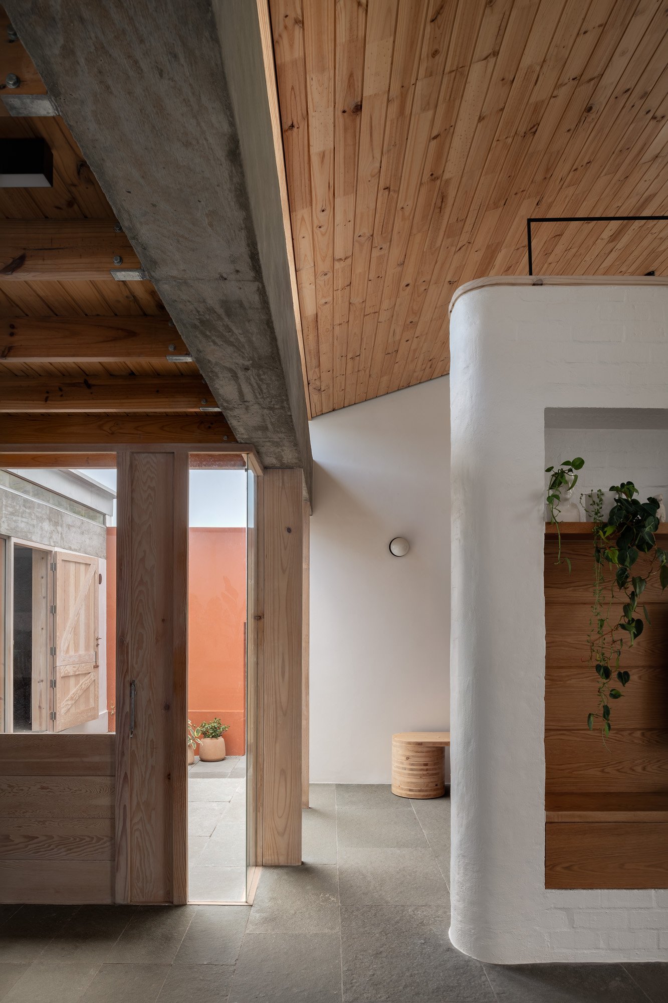 KLG_HOUSEMONTROSE_2024_©ParisB_7_LR.jpg