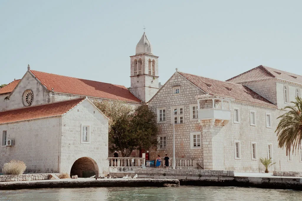 otok Badija