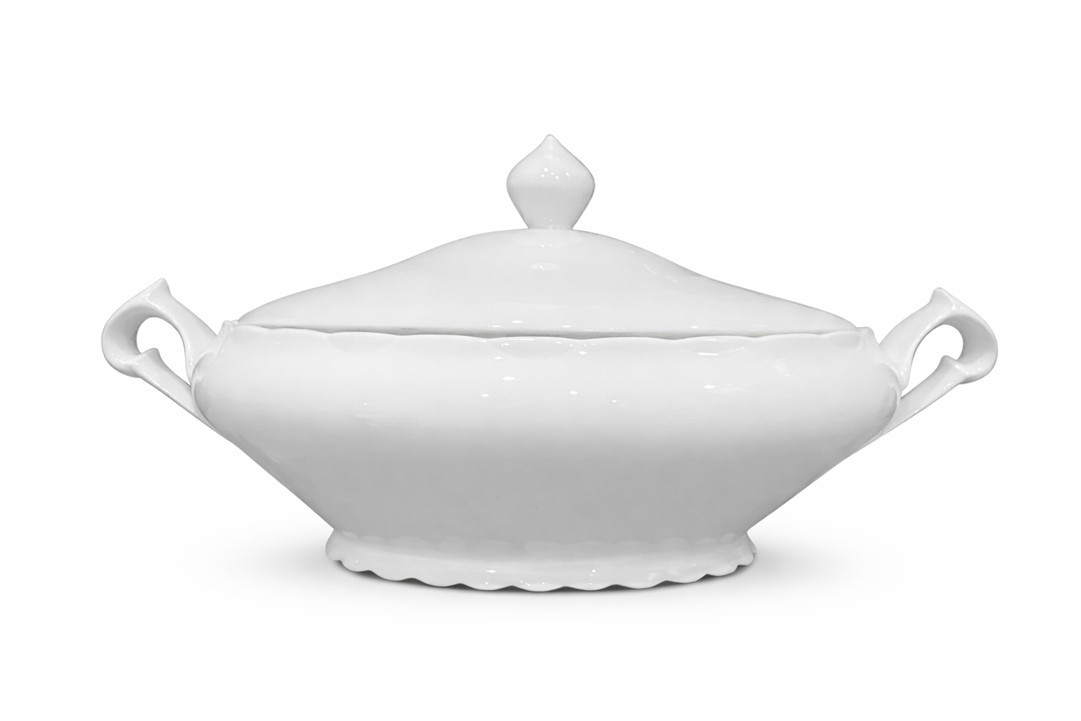 Soupière banche en porcelaine - Huppée La Décoration - Boutique de décoration dans le Vexin 2.png
