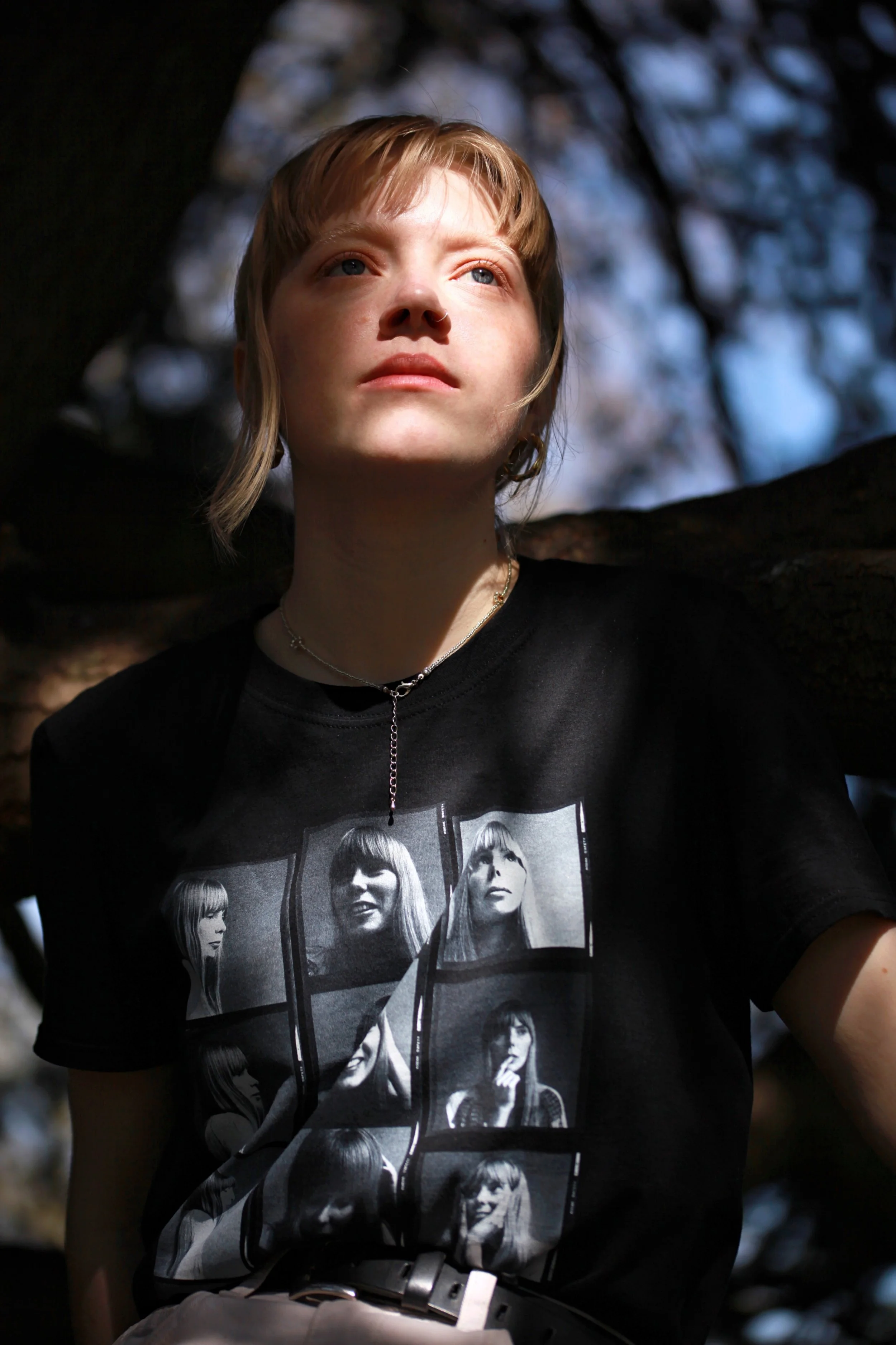 Singer, songwriter and guitarist Rosie Frater-Taylor joins JAW Family