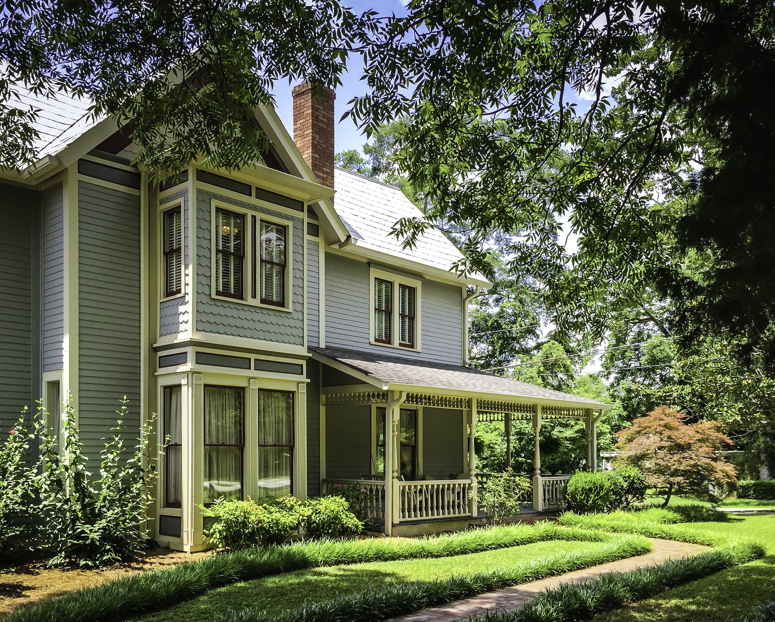 Victorian - 110 West Mill Street.jpg