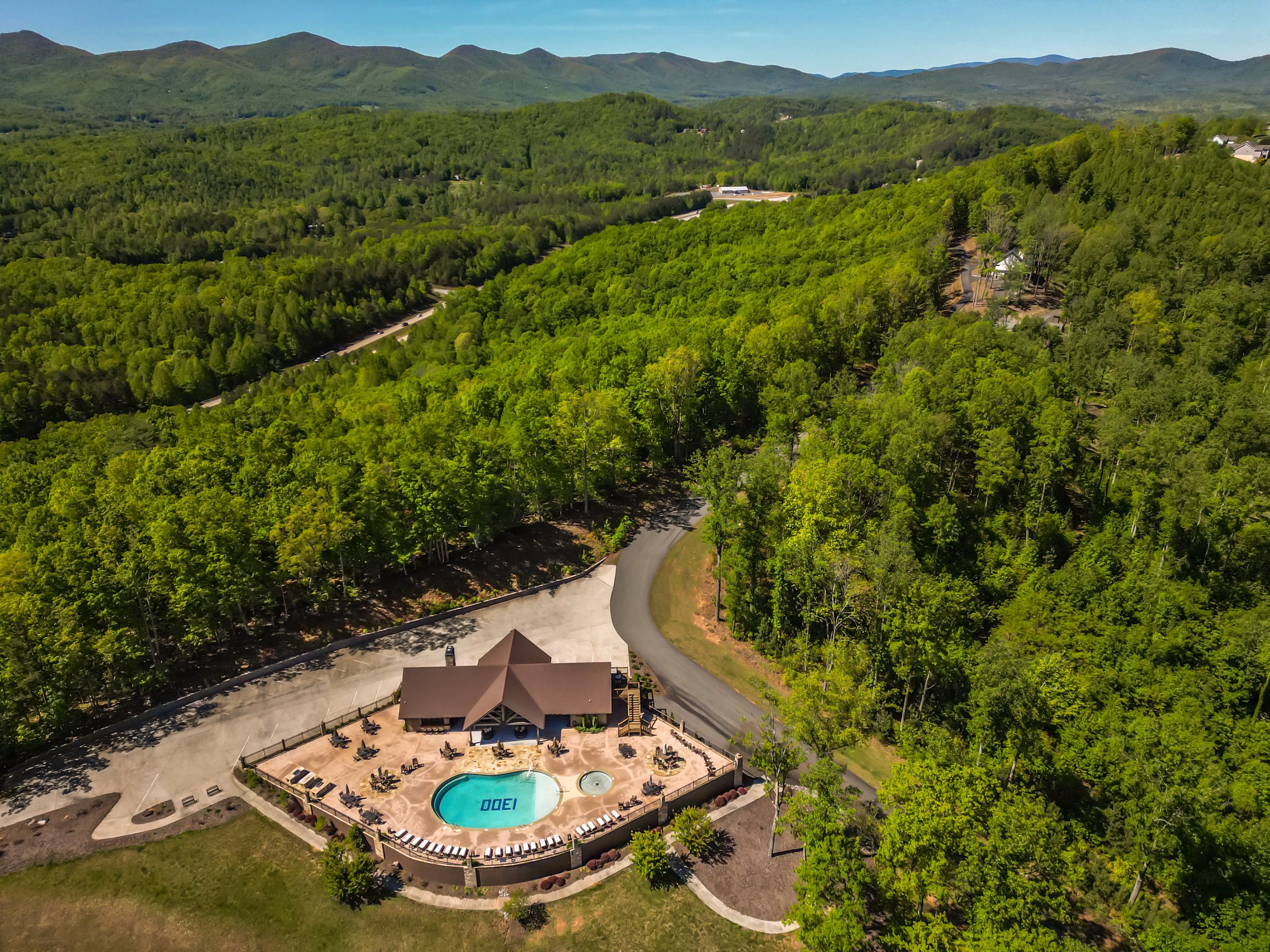Aerial - 230 Ridge Pointe Way Lodge and Pool.jpg