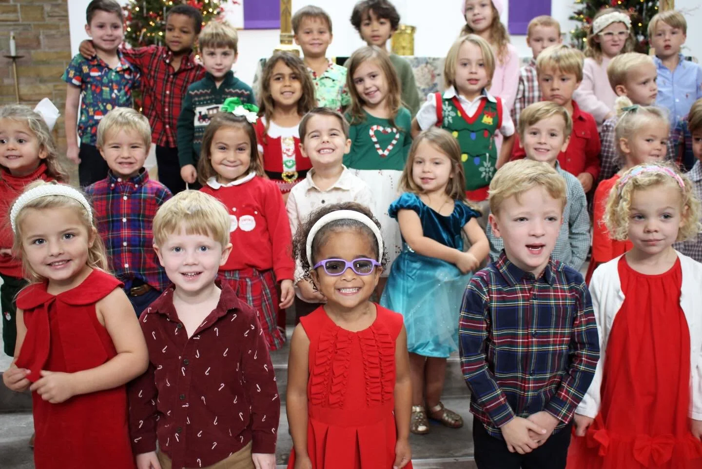 🎄 Preciousness overload at our Christmas Chapel service this week! 

Our PK3 and PK4 students were dressed in their holiday best to perform Christmas classics for their proud parents. Chaplain Molly lead the service, sharing the true meaning of the 