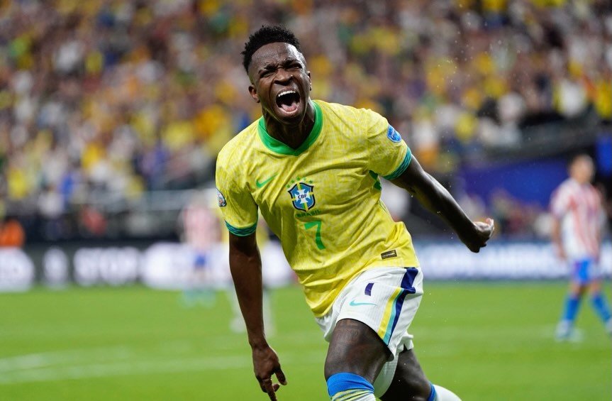 The Roaring Lion Club Live Auction - Must Be There To Bid! 🥂

⚽️ Brazil vs. Scotland: World Cup VIP Style! 

The World Cup is coming to Miami, and you can be there, with a guest in the FIFA Pavillion! We are auctioning off a once in a lifetime exper